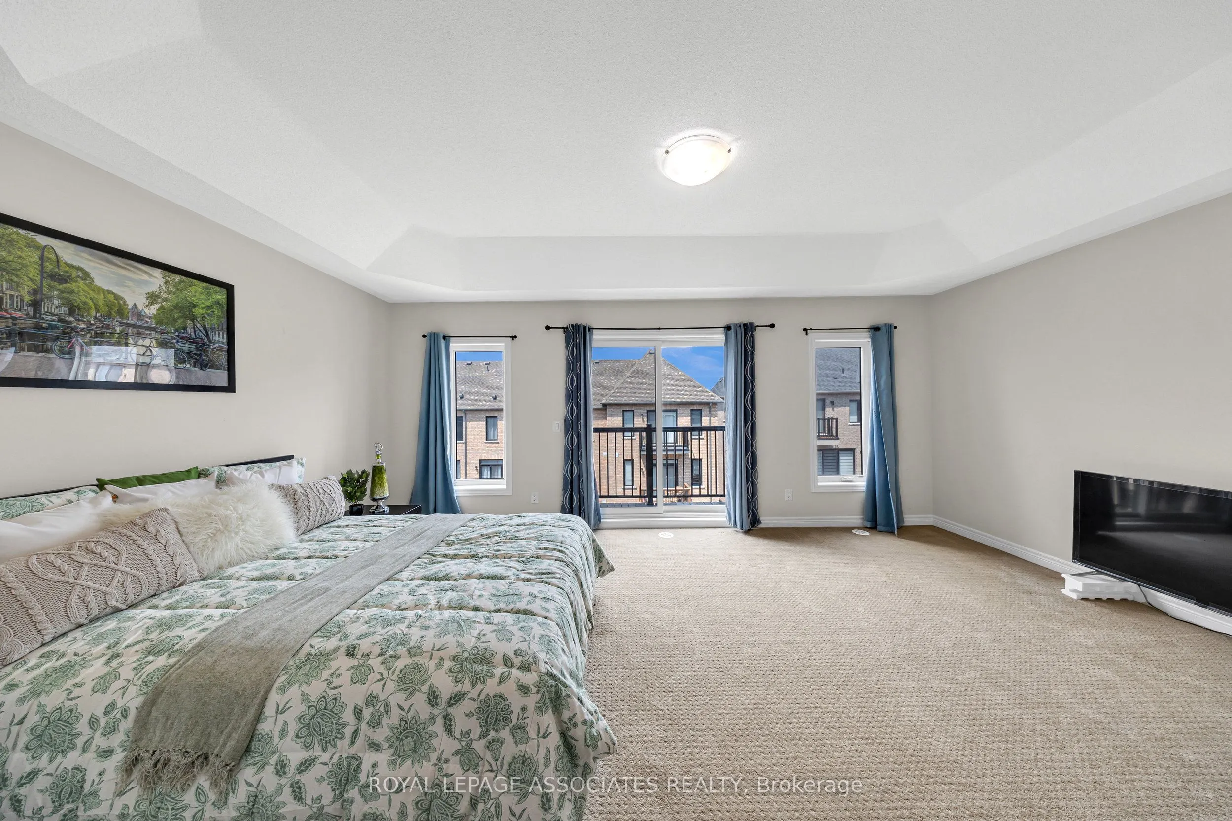 44 Elkington Crescent