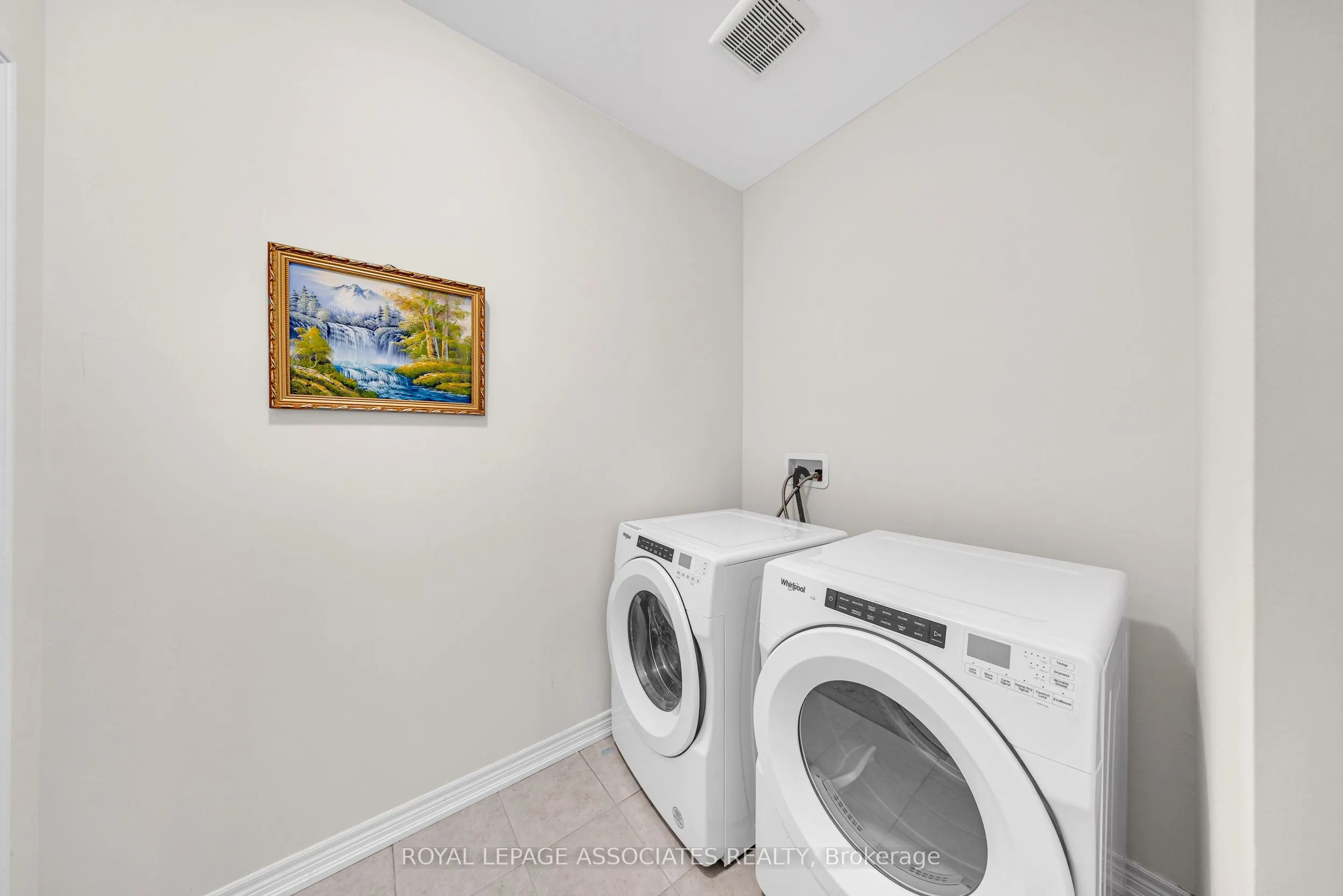 44 Elkington Crescent