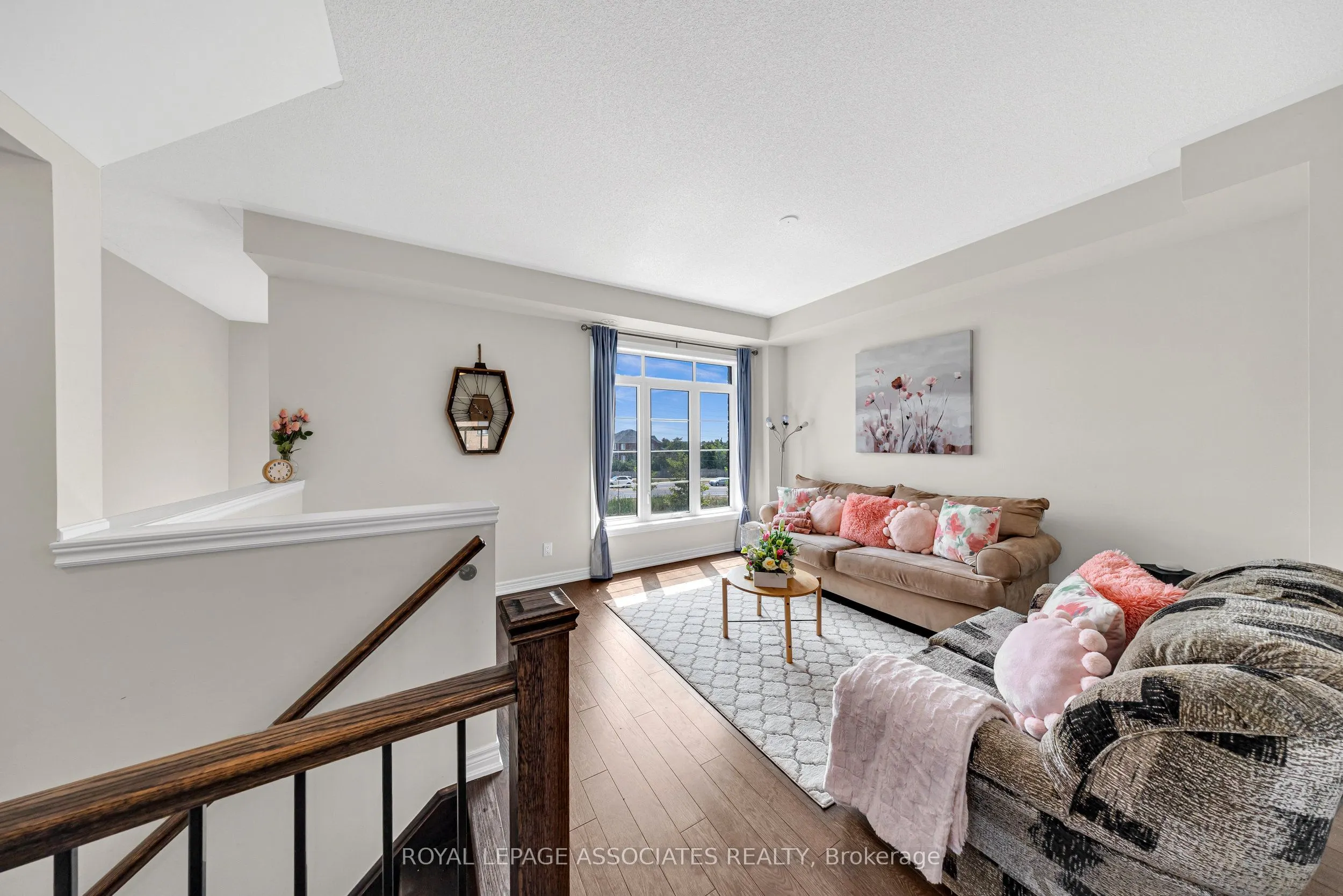44 Elkington Crescent