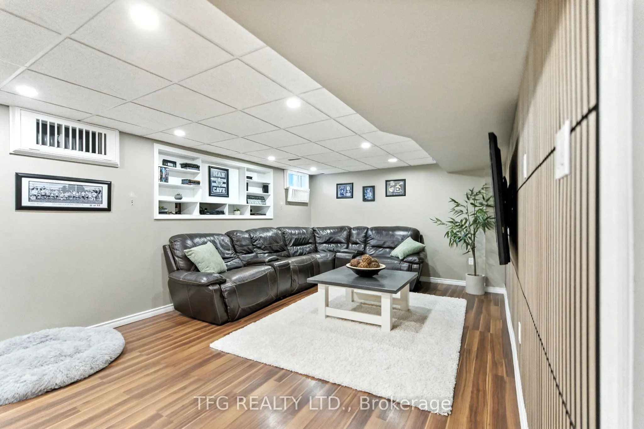 1588 Spencely Drive