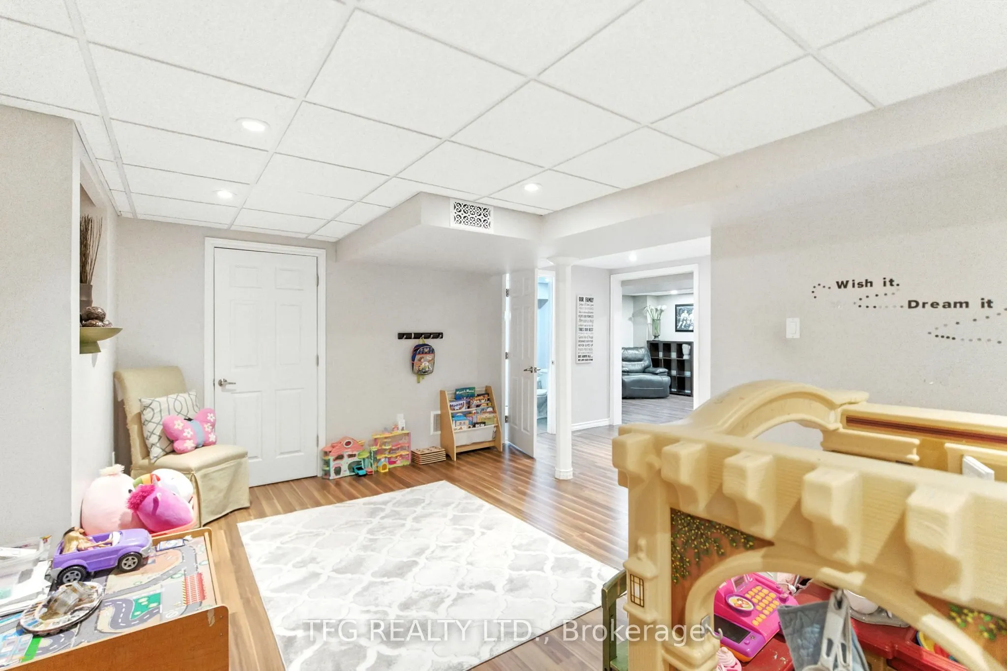 1588 Spencely Drive