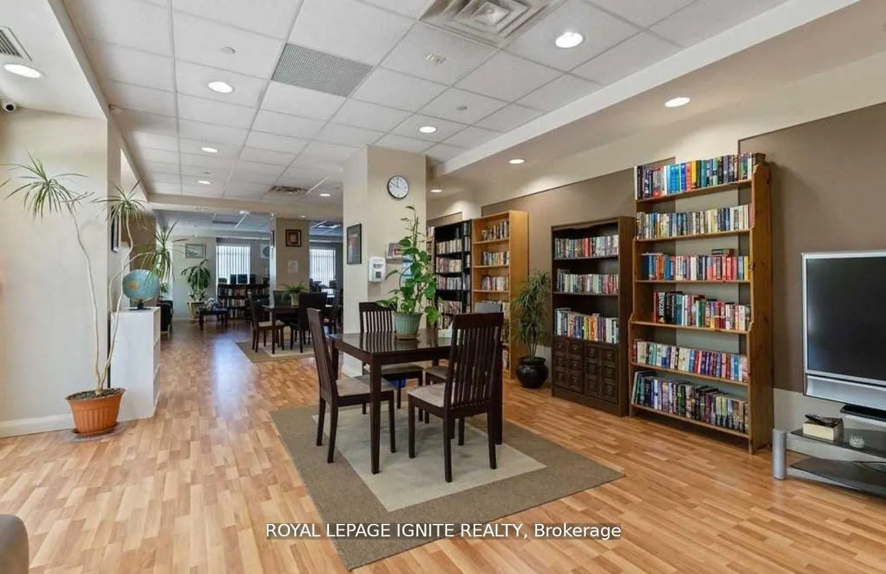 3650 Kingston Road, #808