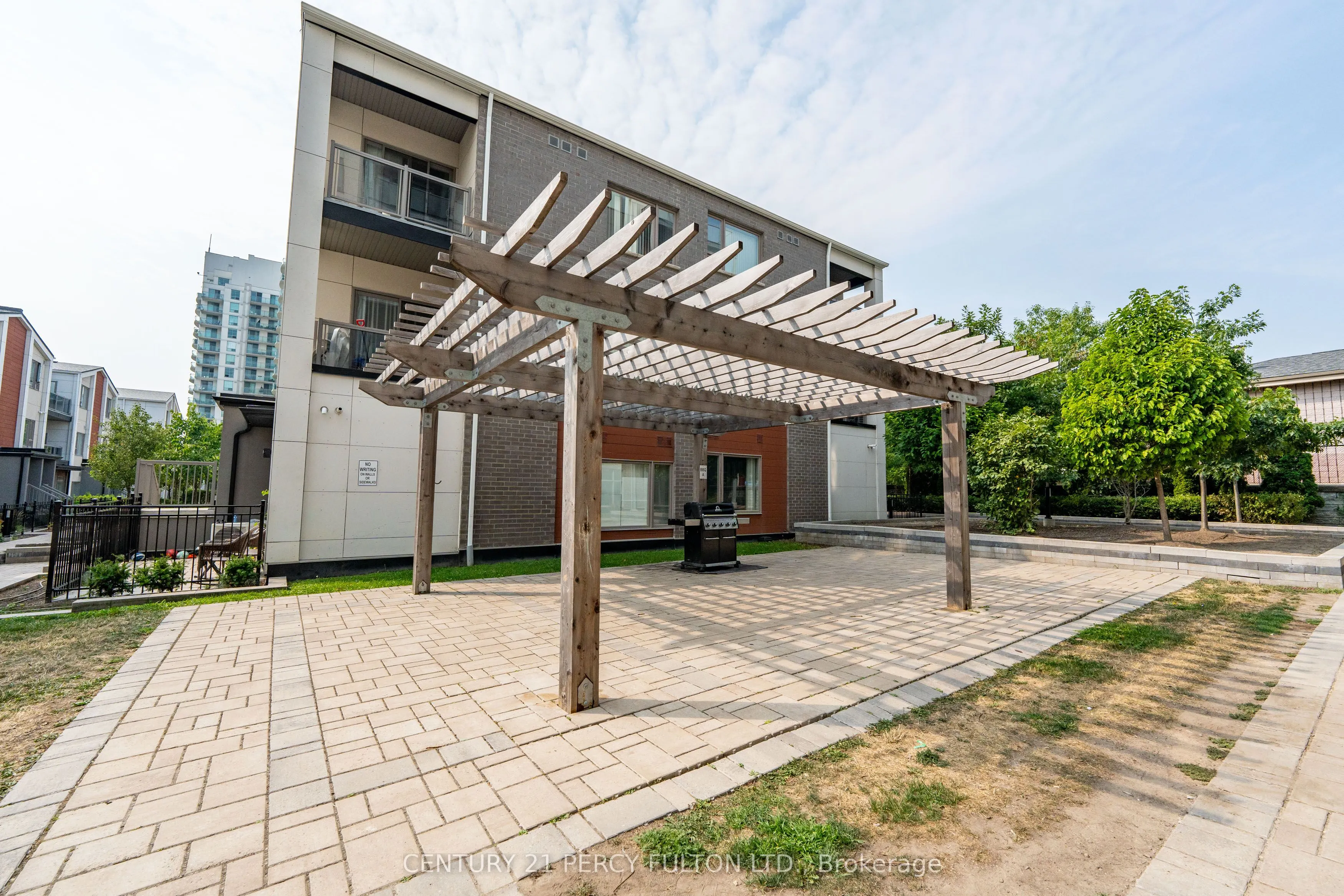 20 Orchid Place Drive, #202