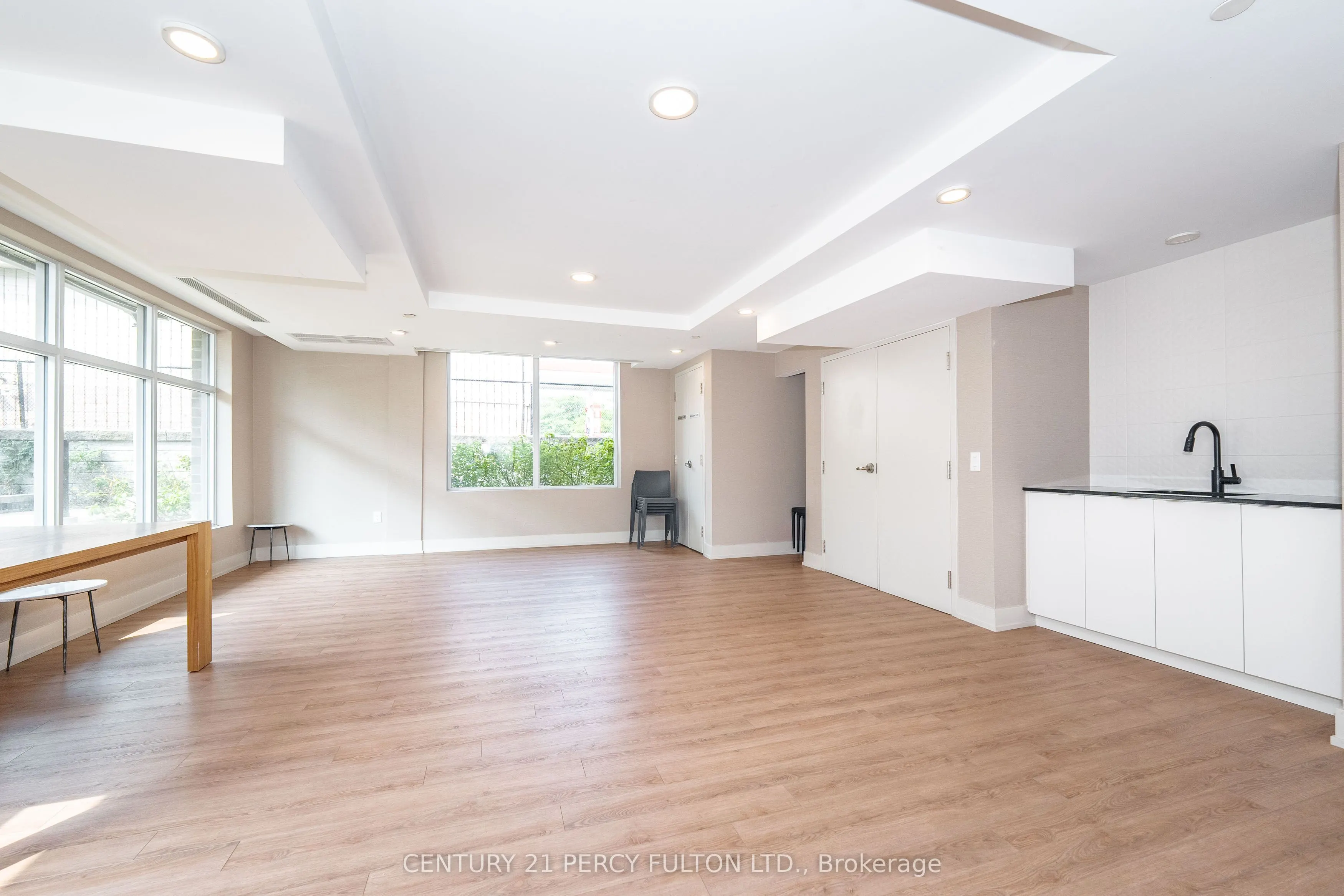 20 Orchid Place Drive, #202