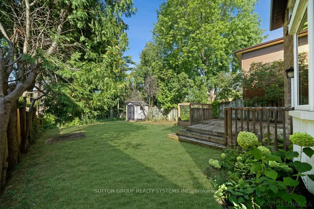 1114 Cedarcroft Crescent