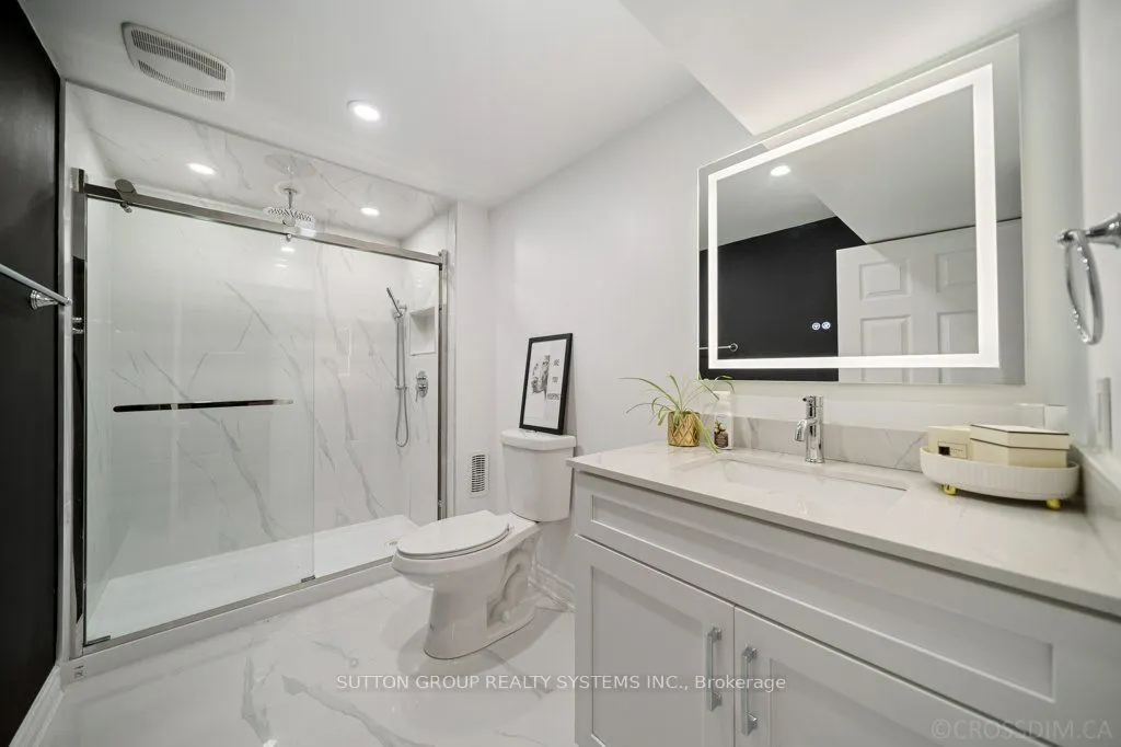 1114 Cedarcroft Crescent