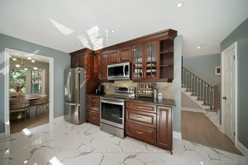1114 Cedarcroft Crescent