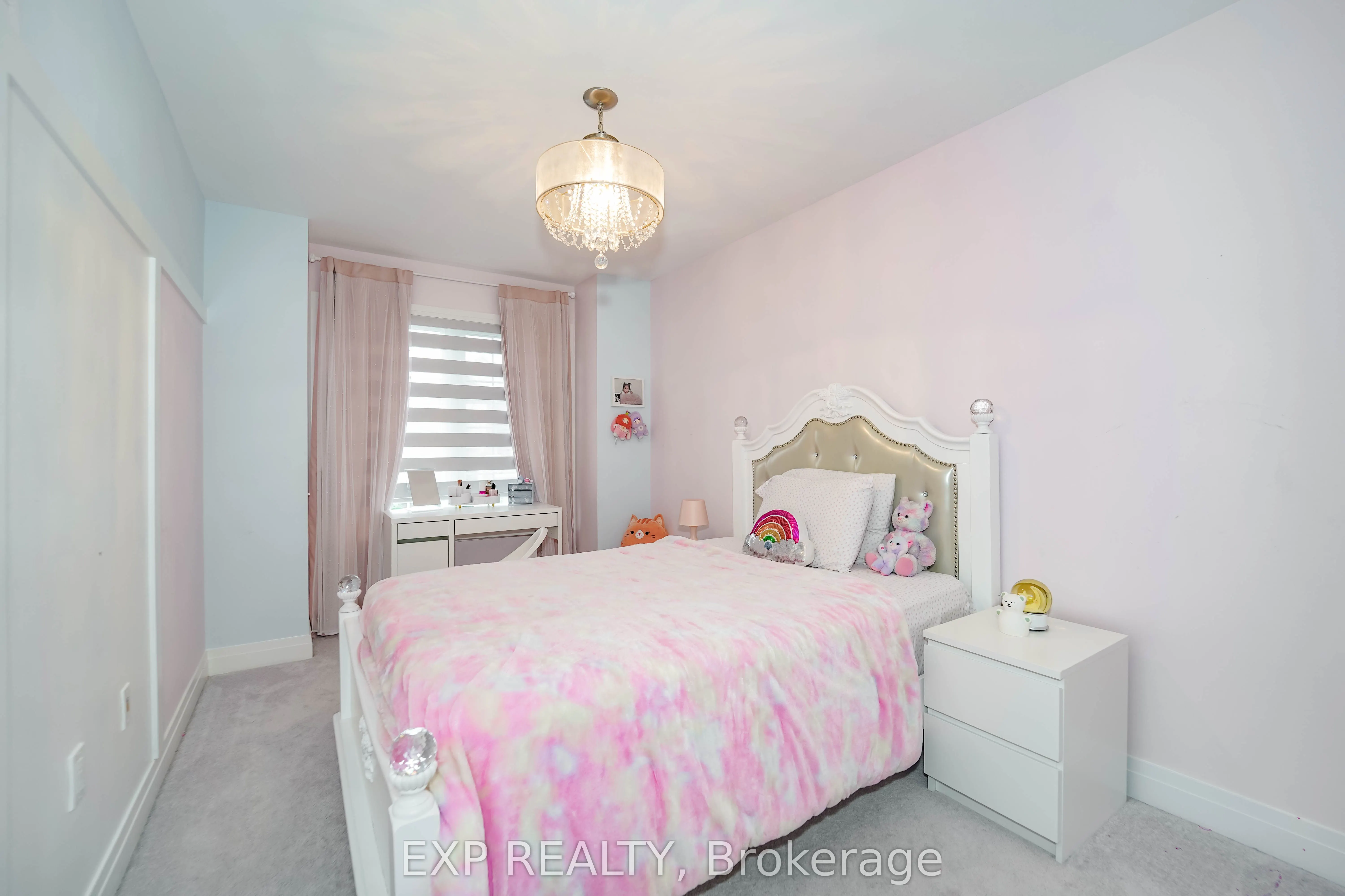 25 Christine Elliott Avenue
