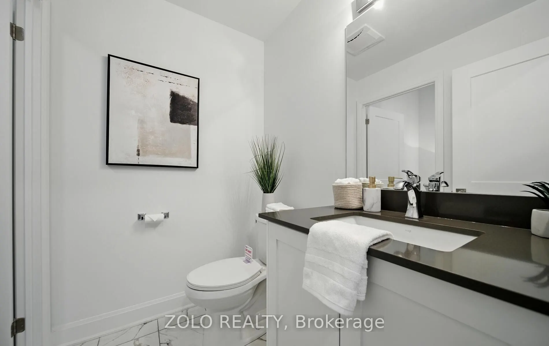 50 Lakebreeze Drive, #215