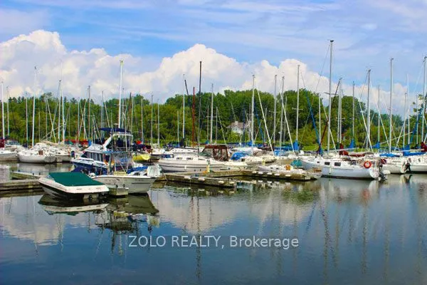 50 Lakebreeze Drive, #215