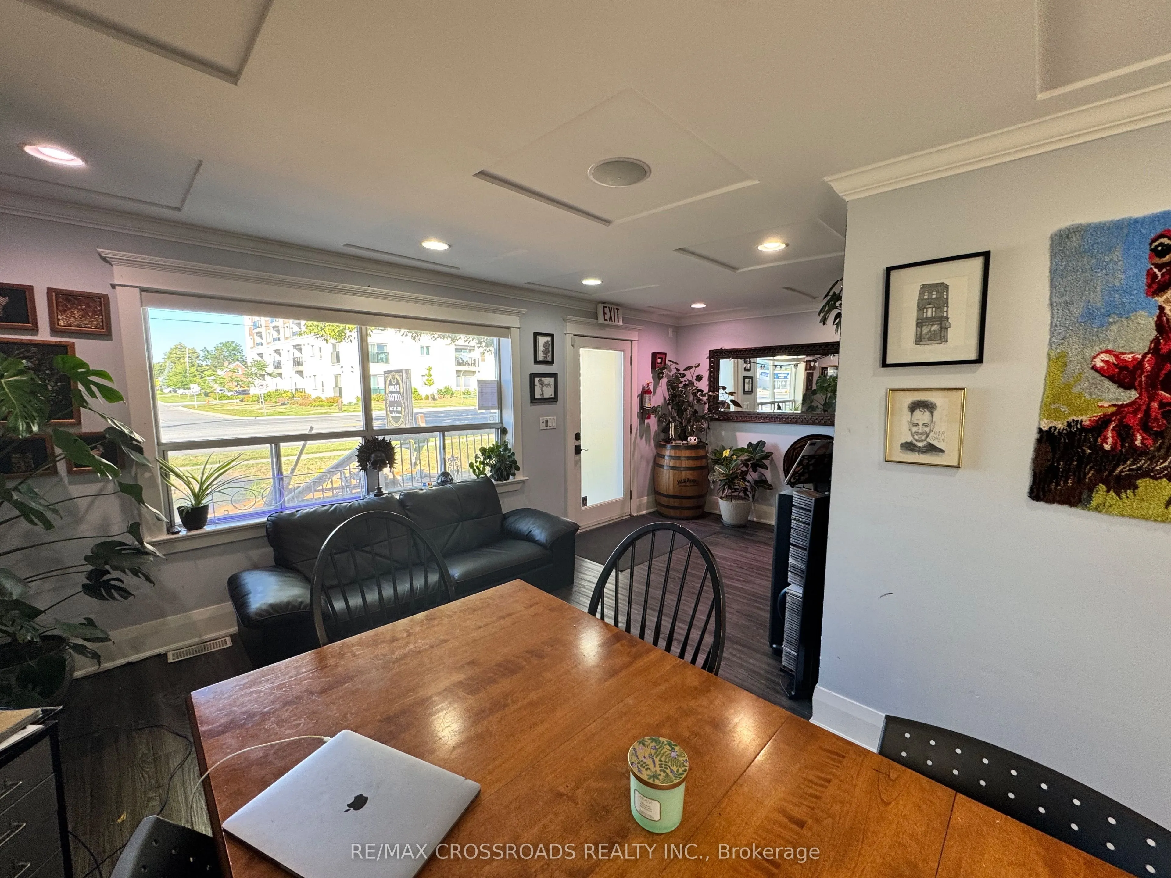 951 Simcoe Street N