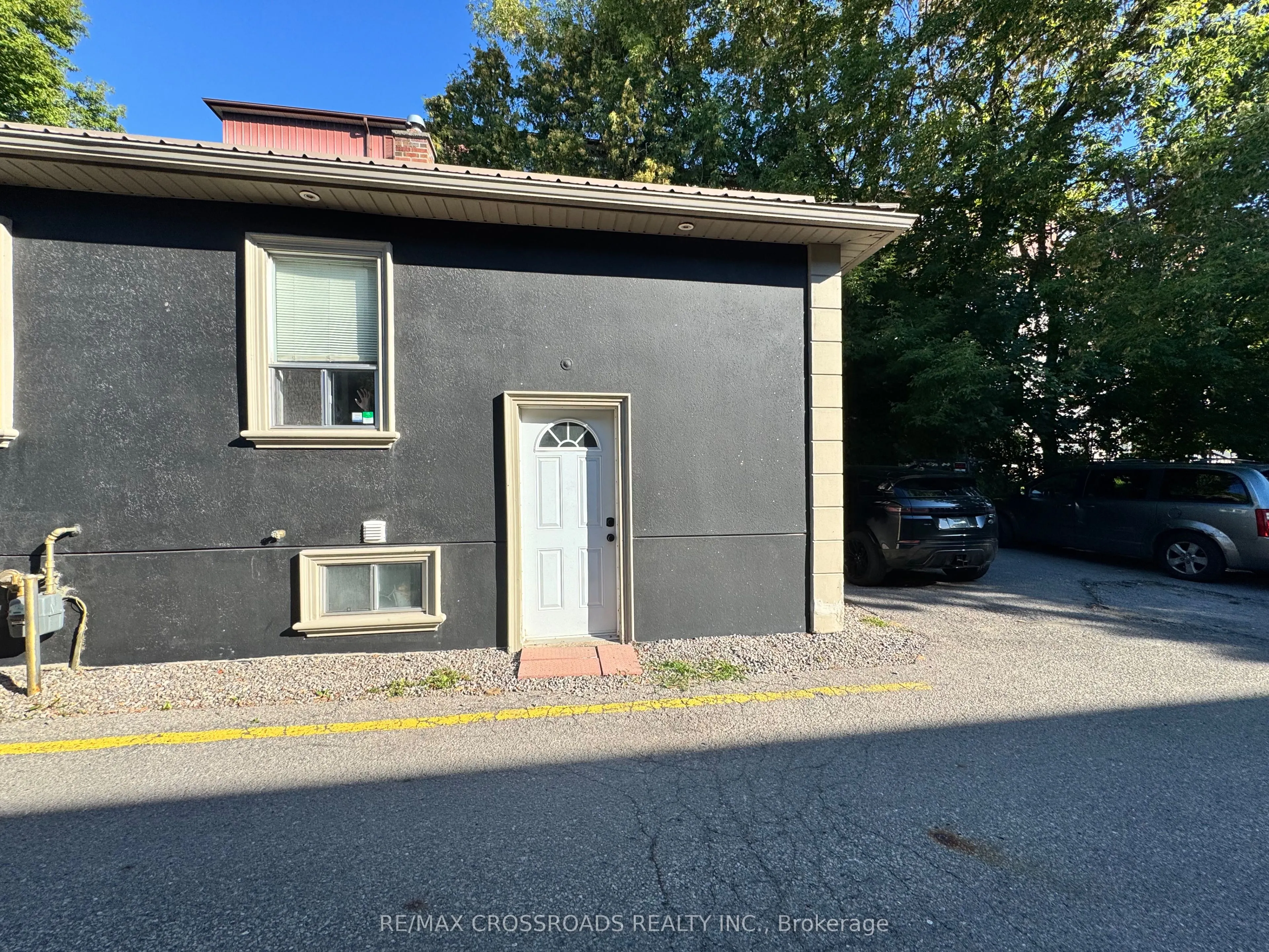 951 Simcoe Street N
