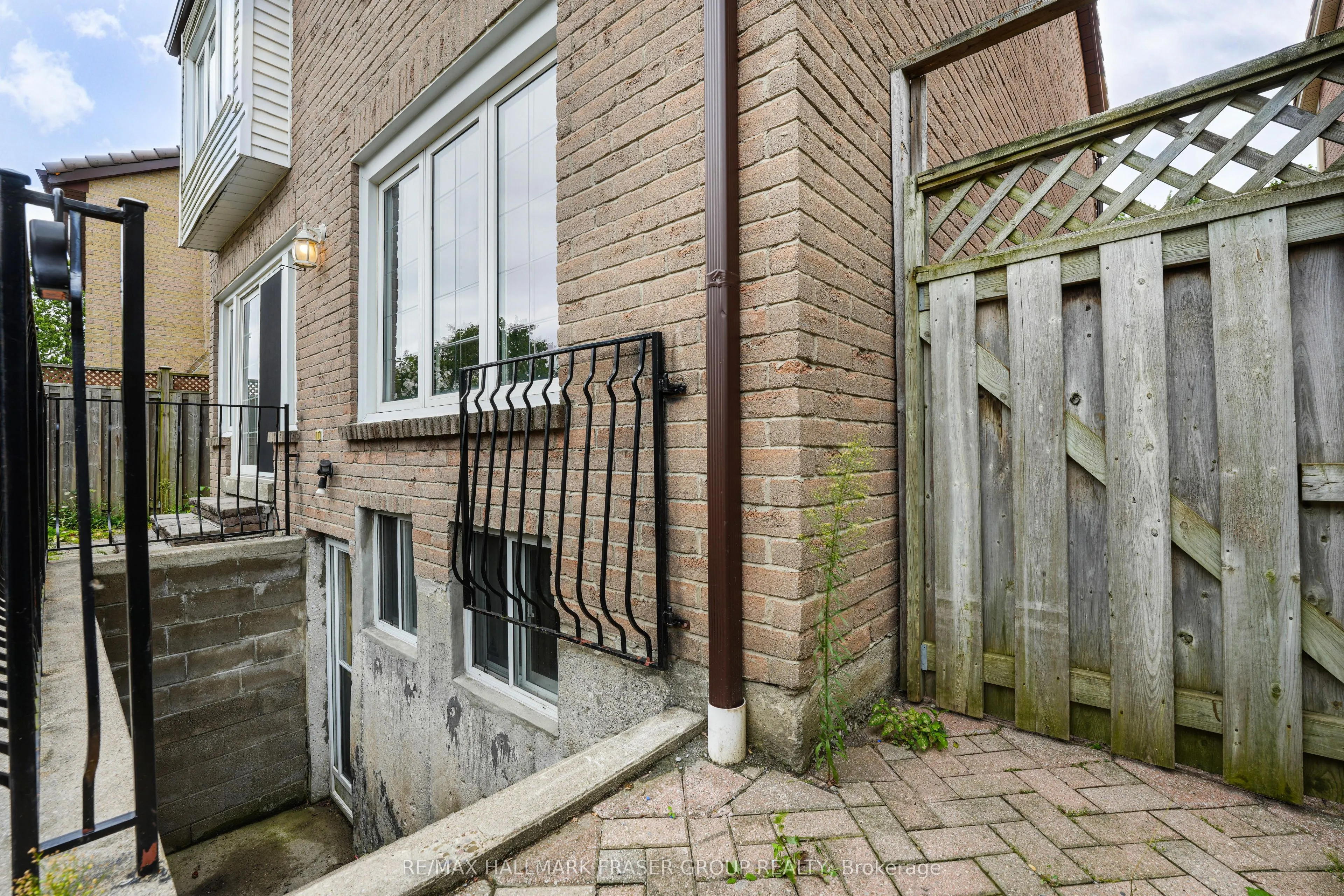 44 Carlisle Crescent, #Basement