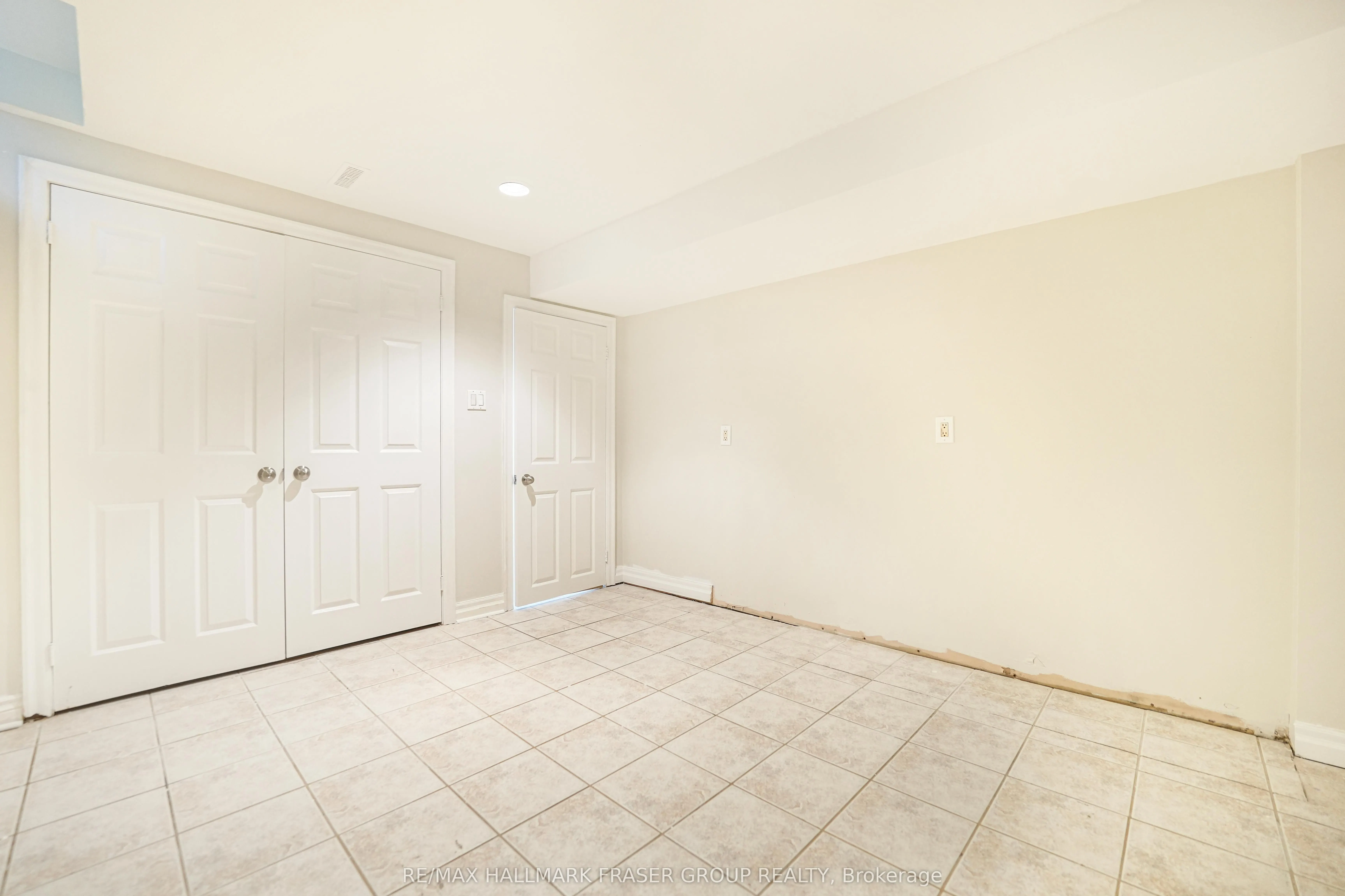 44 Carlisle Crescent, #Basement