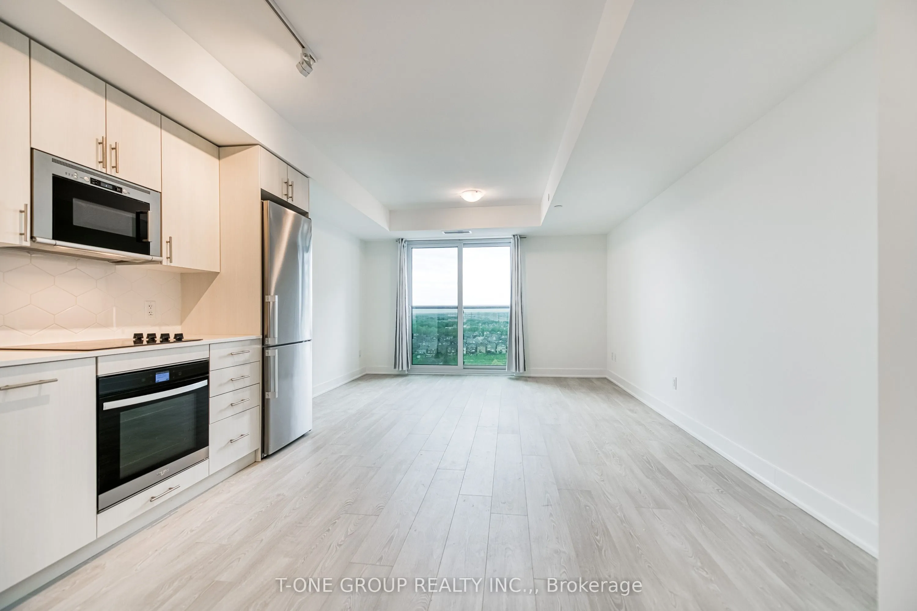 2545 Simcoe Street, #1709