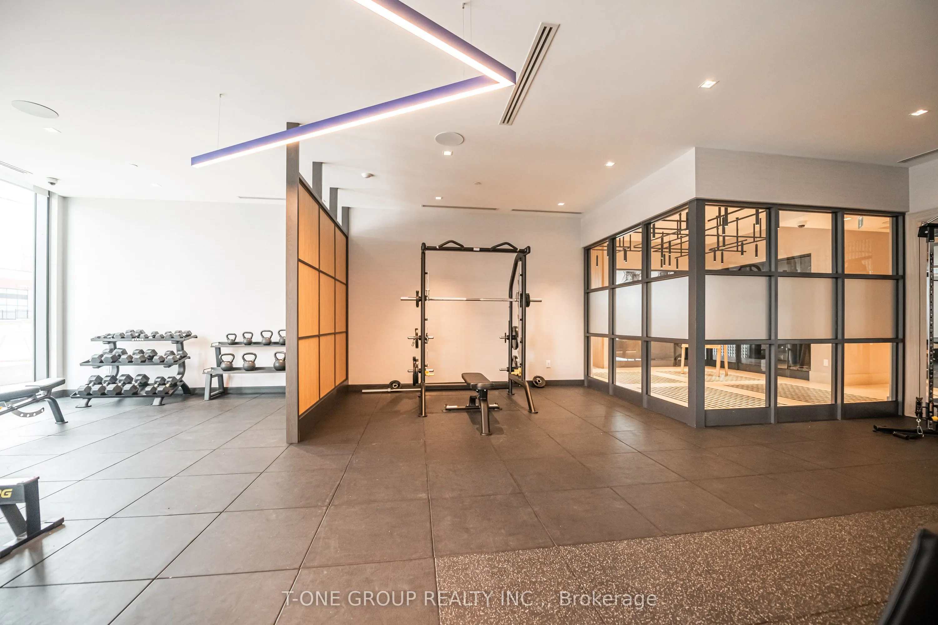 2545 Simcoe Street, #1709