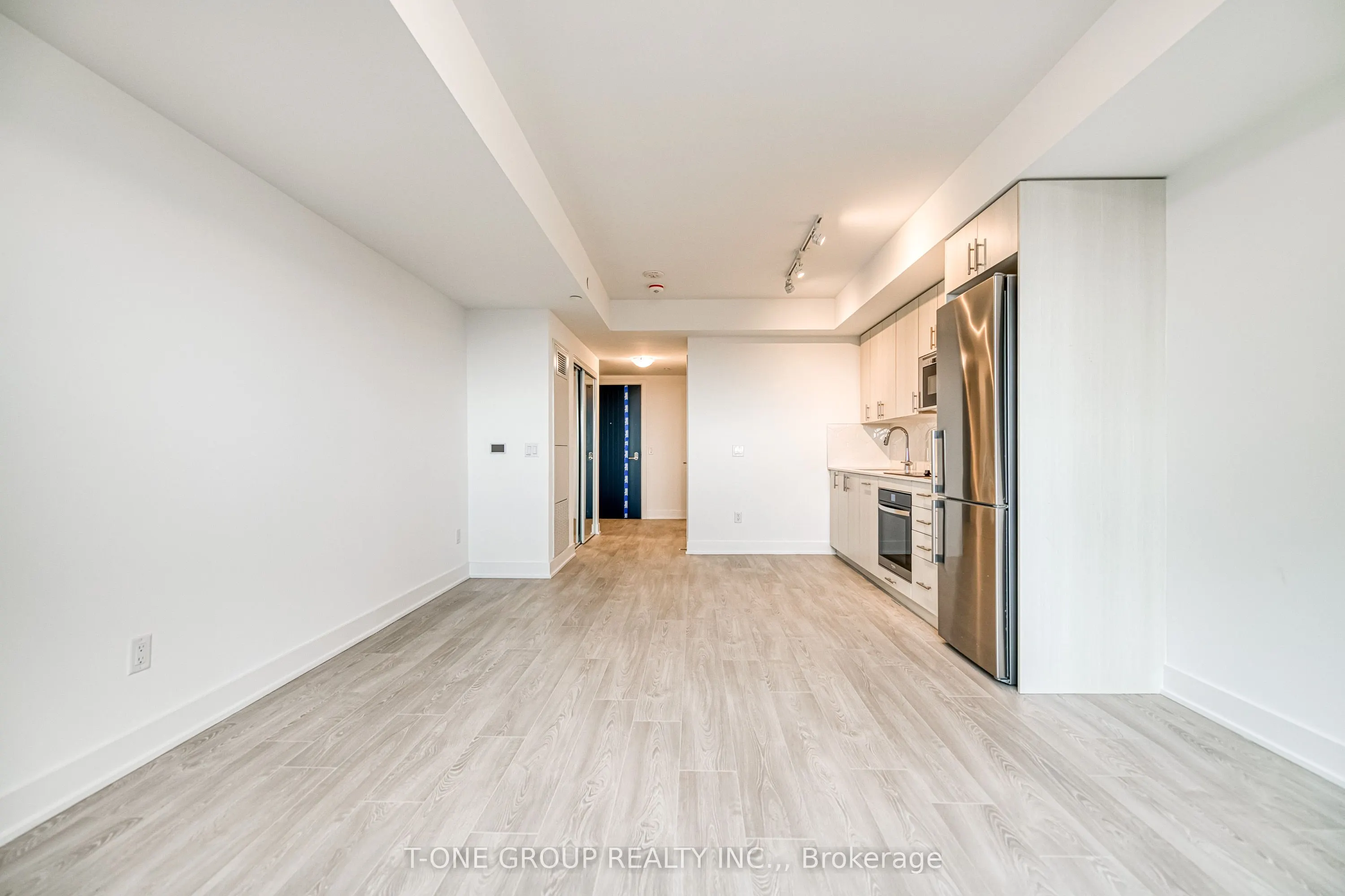 2545 Simcoe Street, #1709