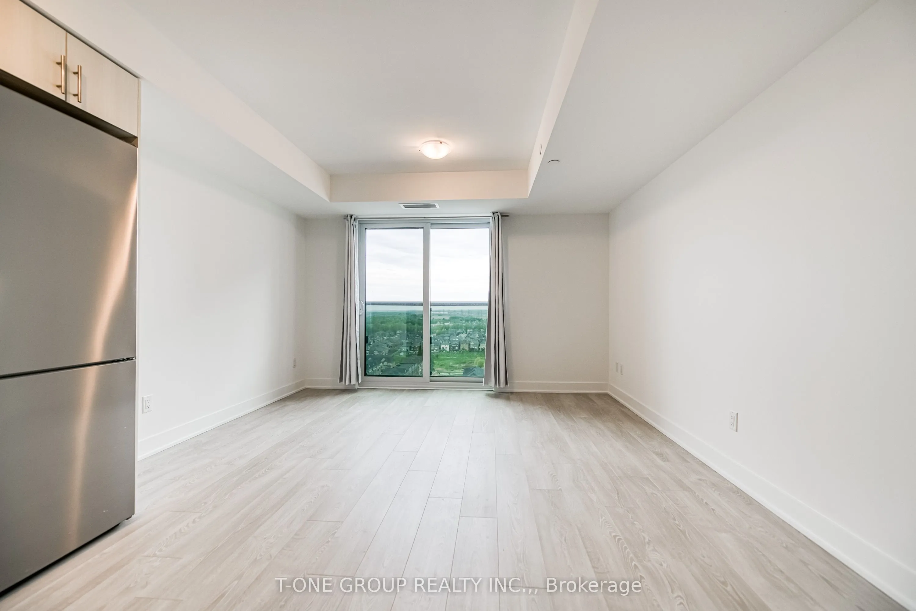 2545 Simcoe Street, #1709