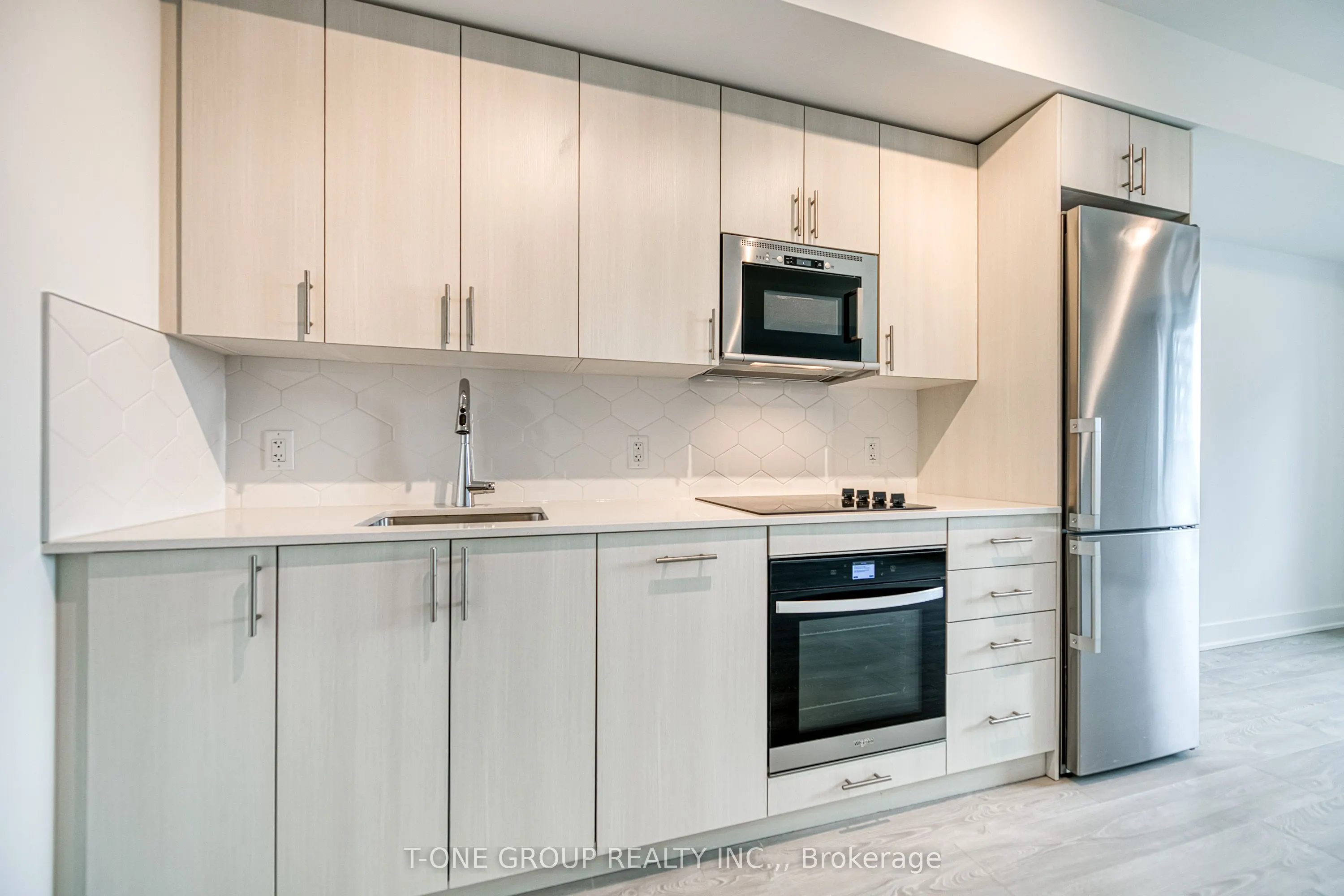 2545 Simcoe Street, #1709