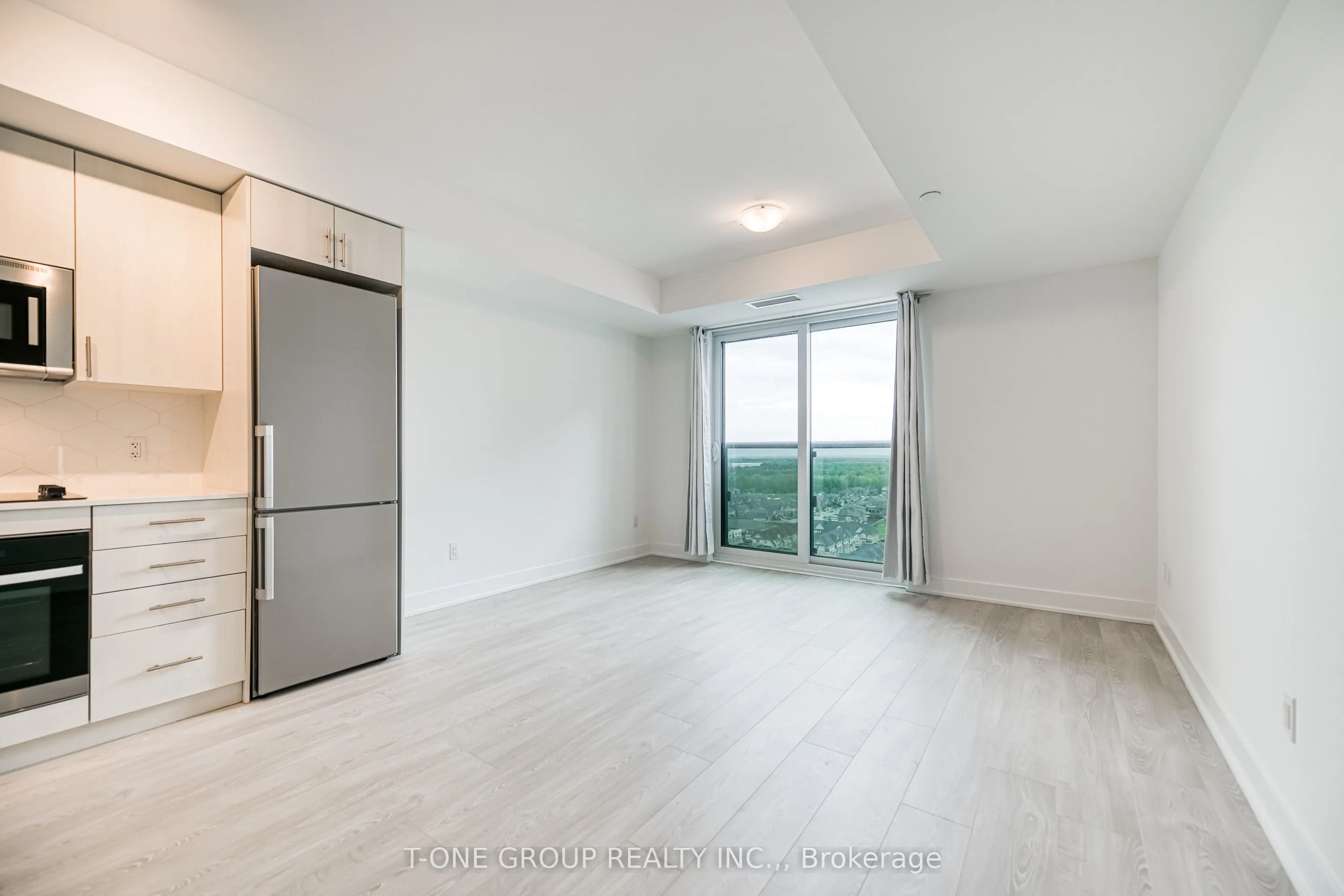 2545 Simcoe Street, #1709