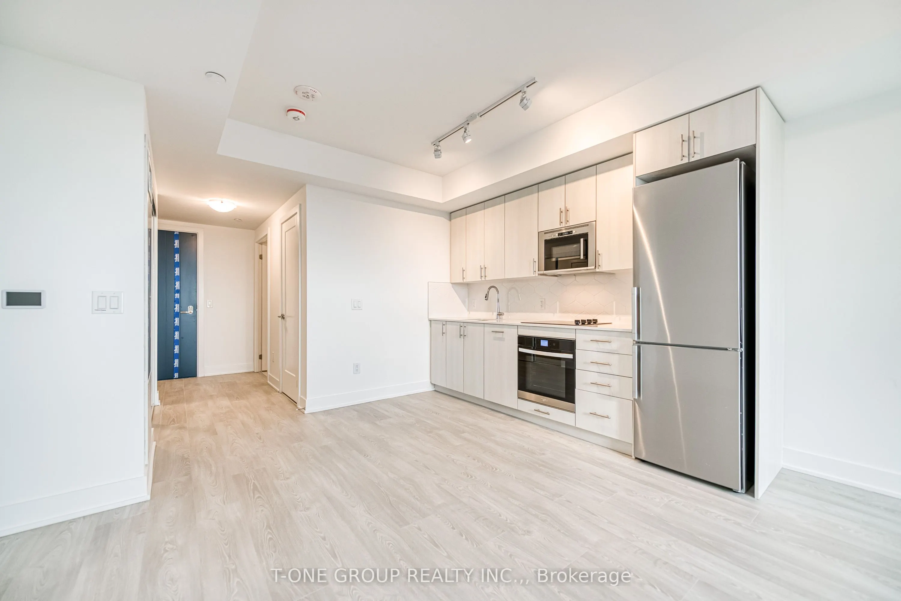 2545 Simcoe Street, #1709