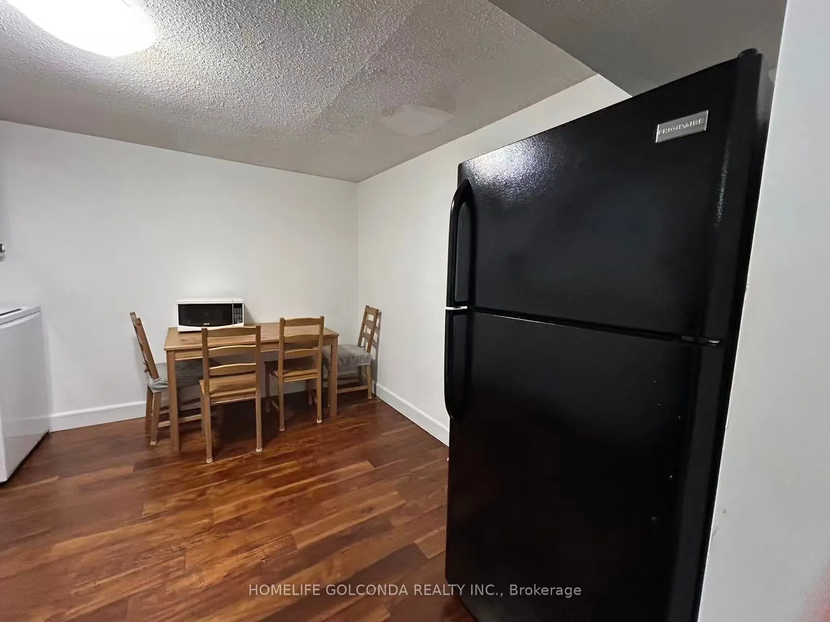 150 Palmdale Drive, #22 - lower level