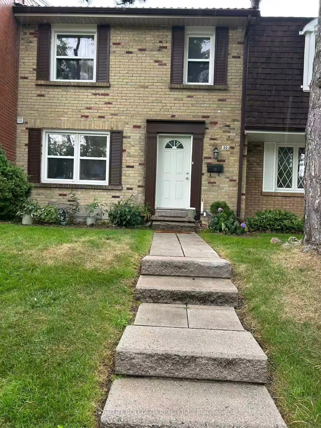 150 Palmdale Drive, #22 - lower level