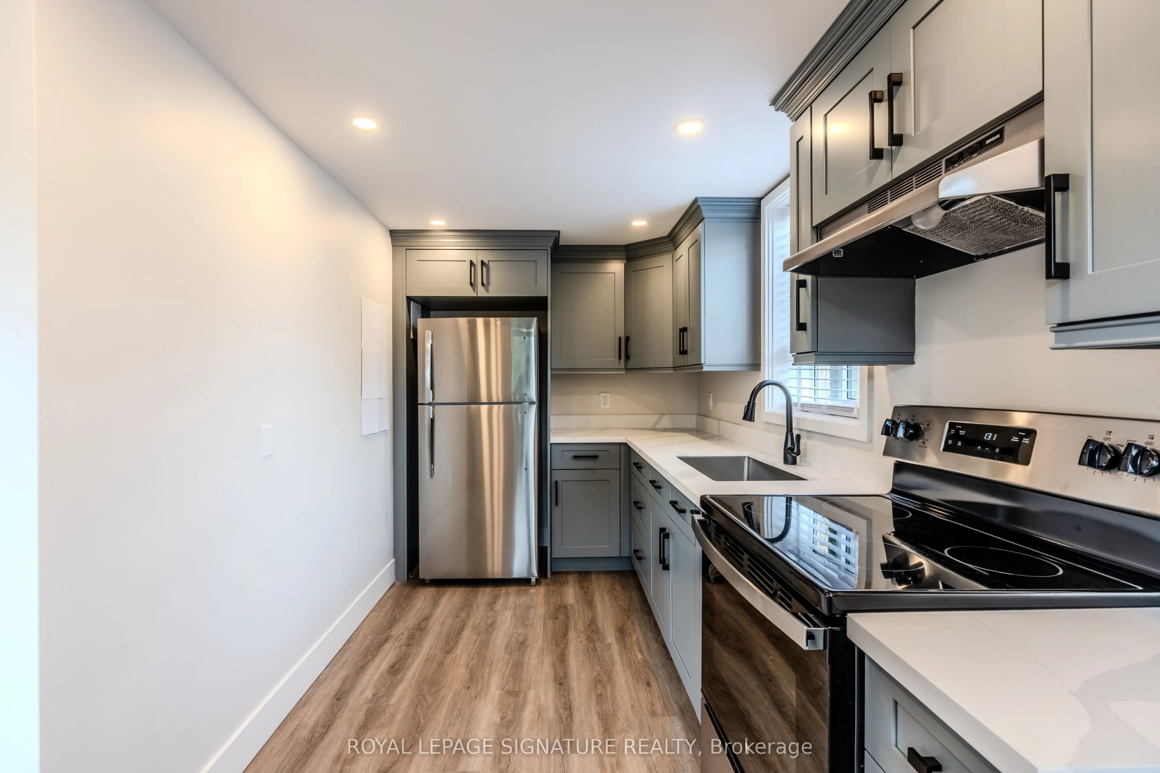 1 Hassard Avenue, #3