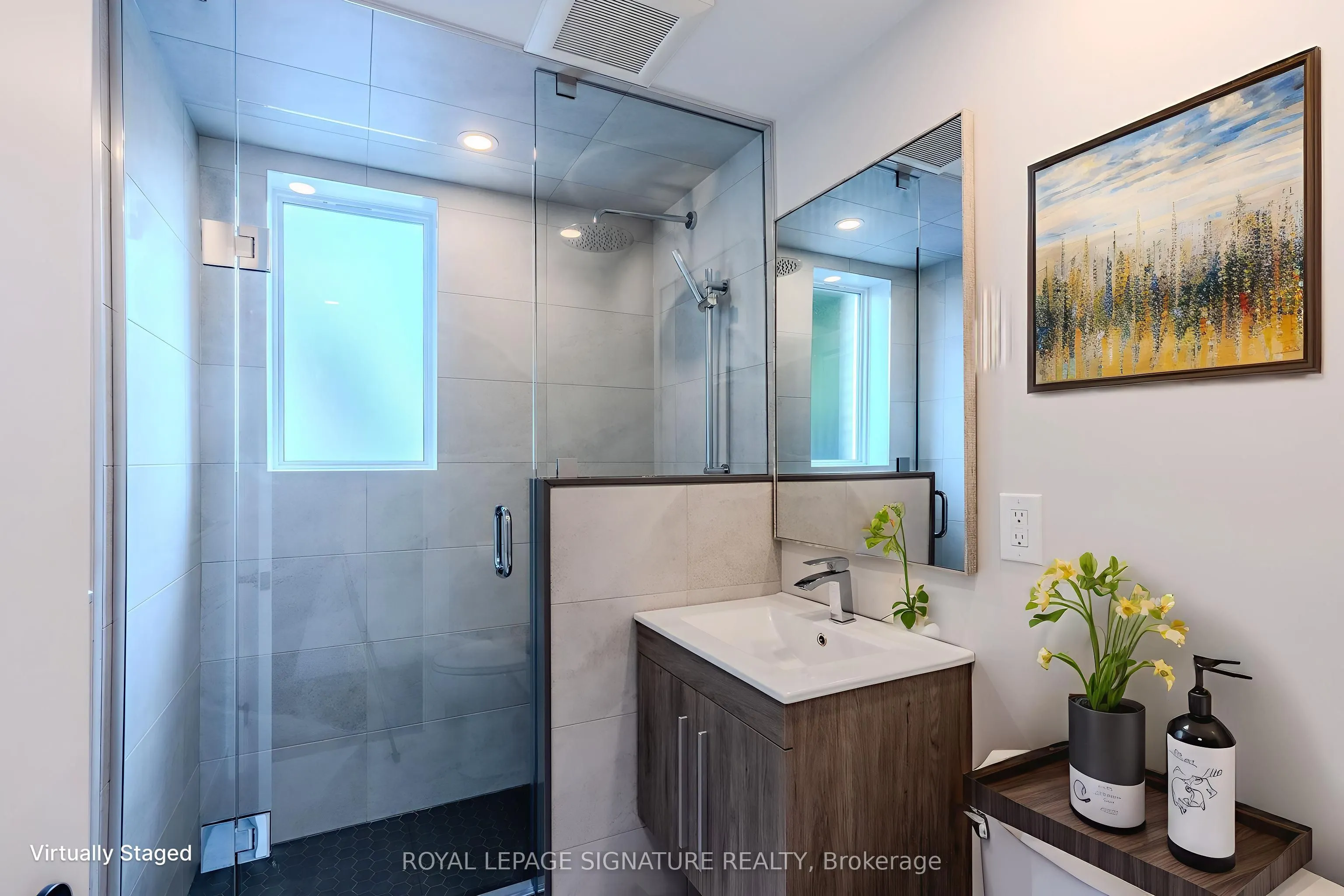 1 Hassard Avenue, #3