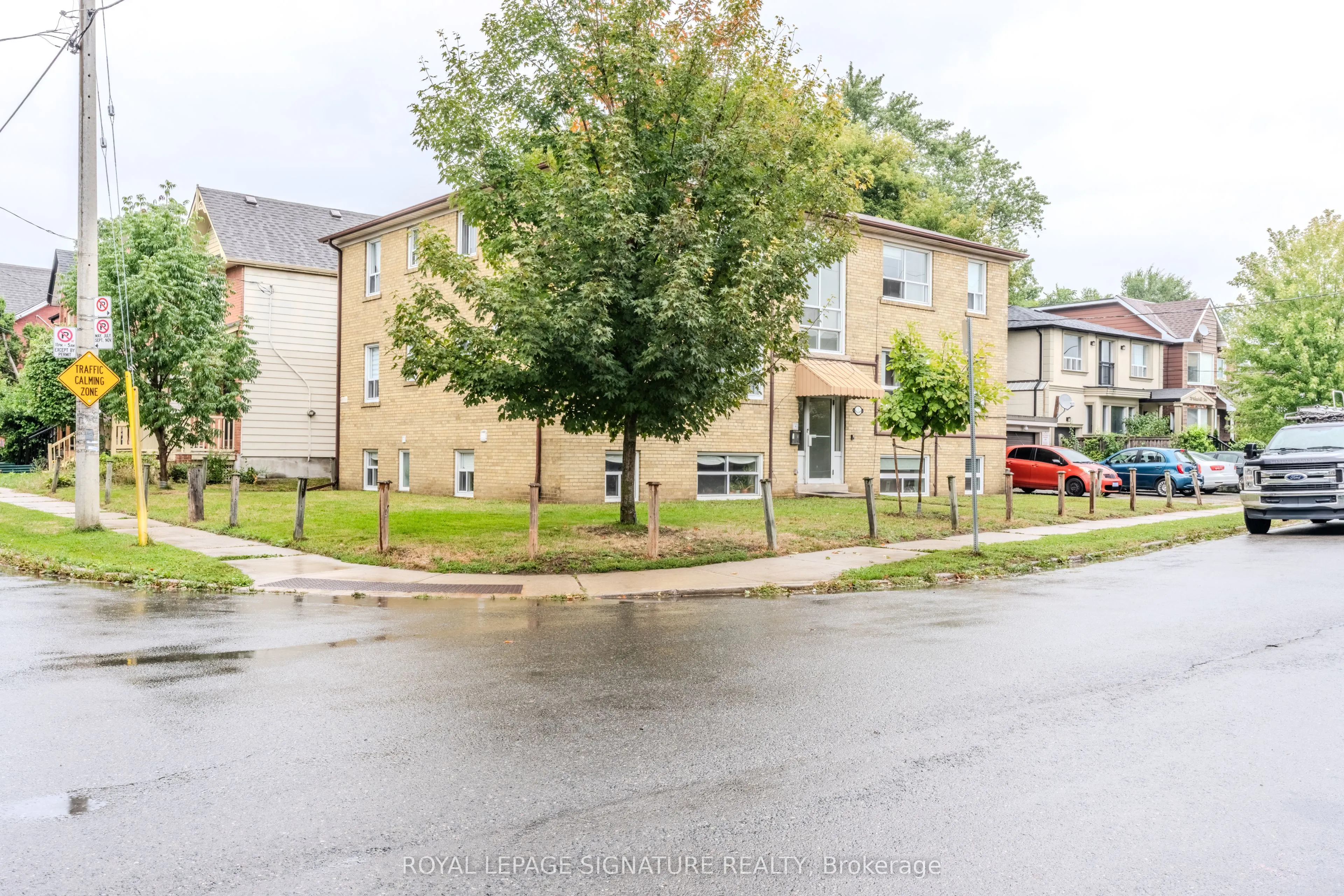 1 Hassard Avenue, #3