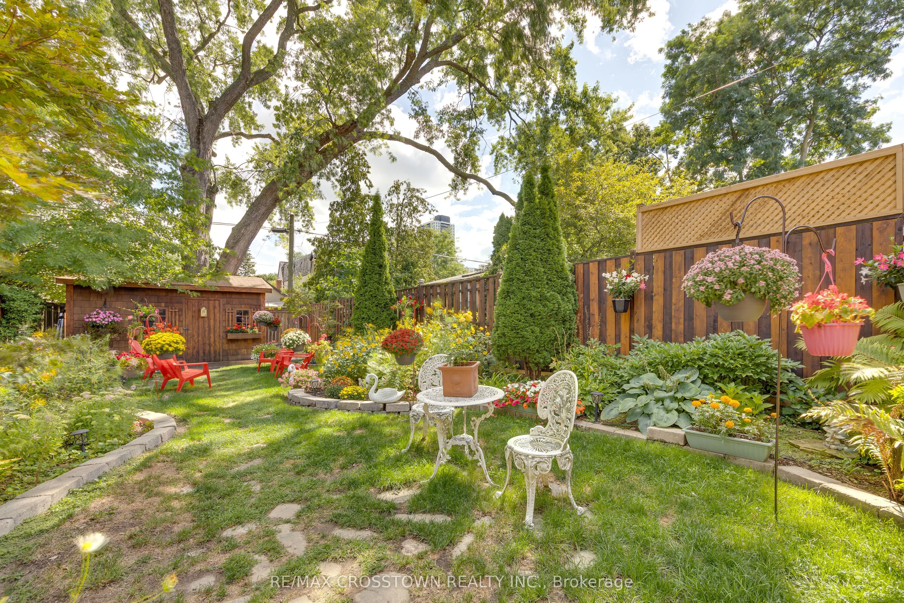 311 Chisholm Avenue