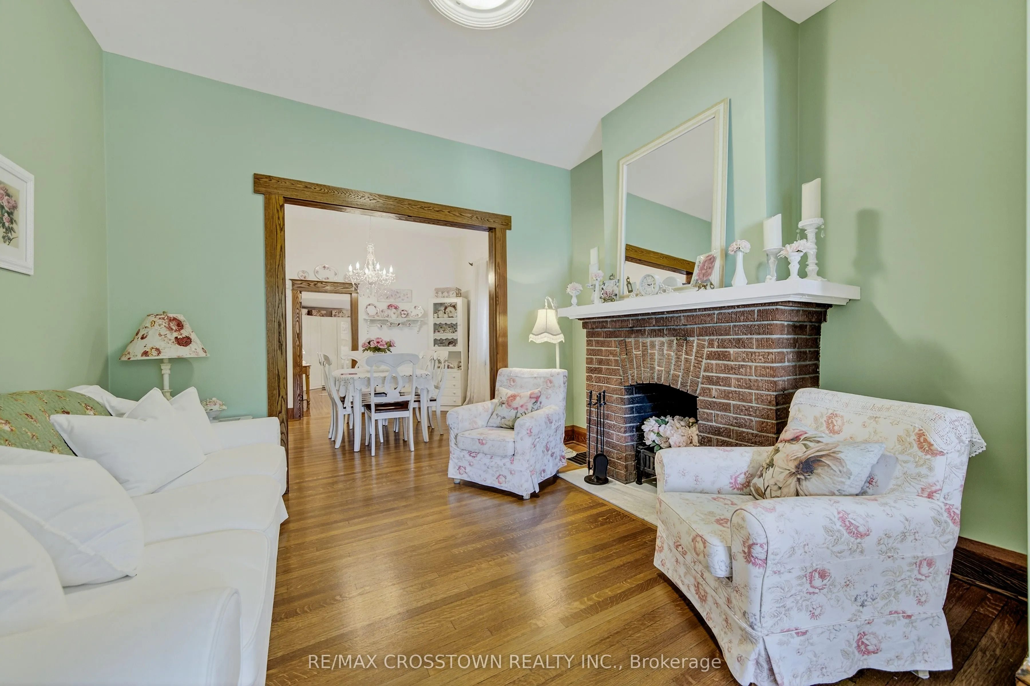 311 Chisholm Avenue