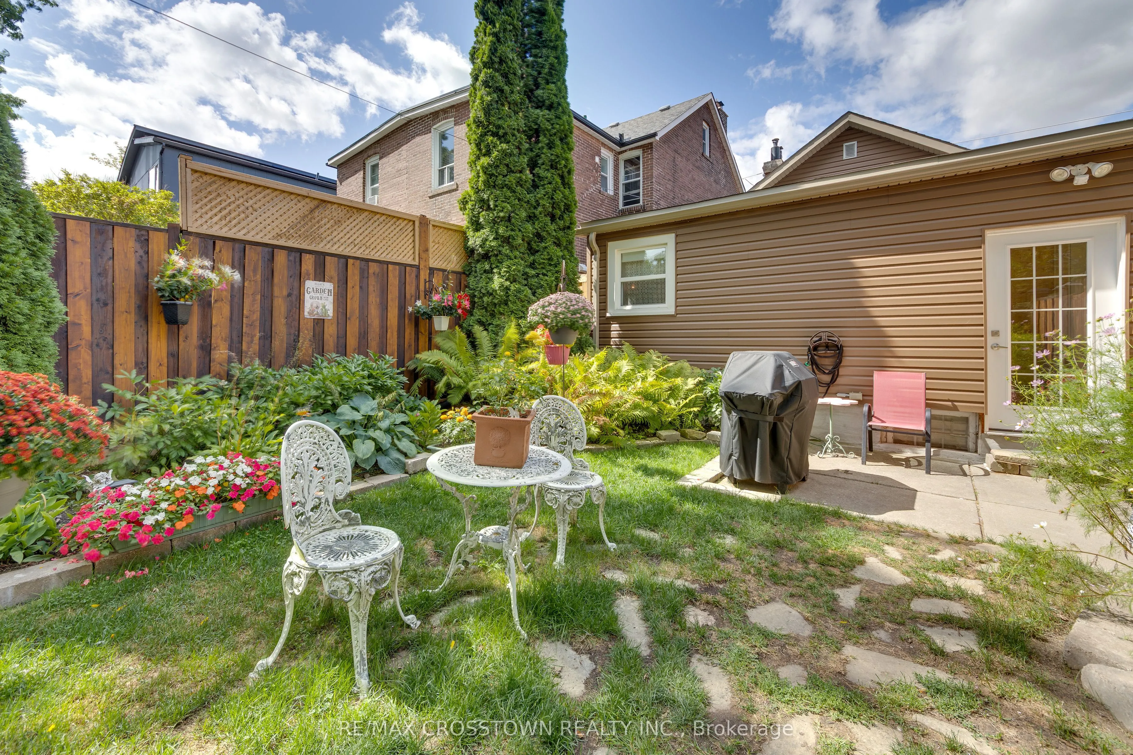311 Chisholm Avenue