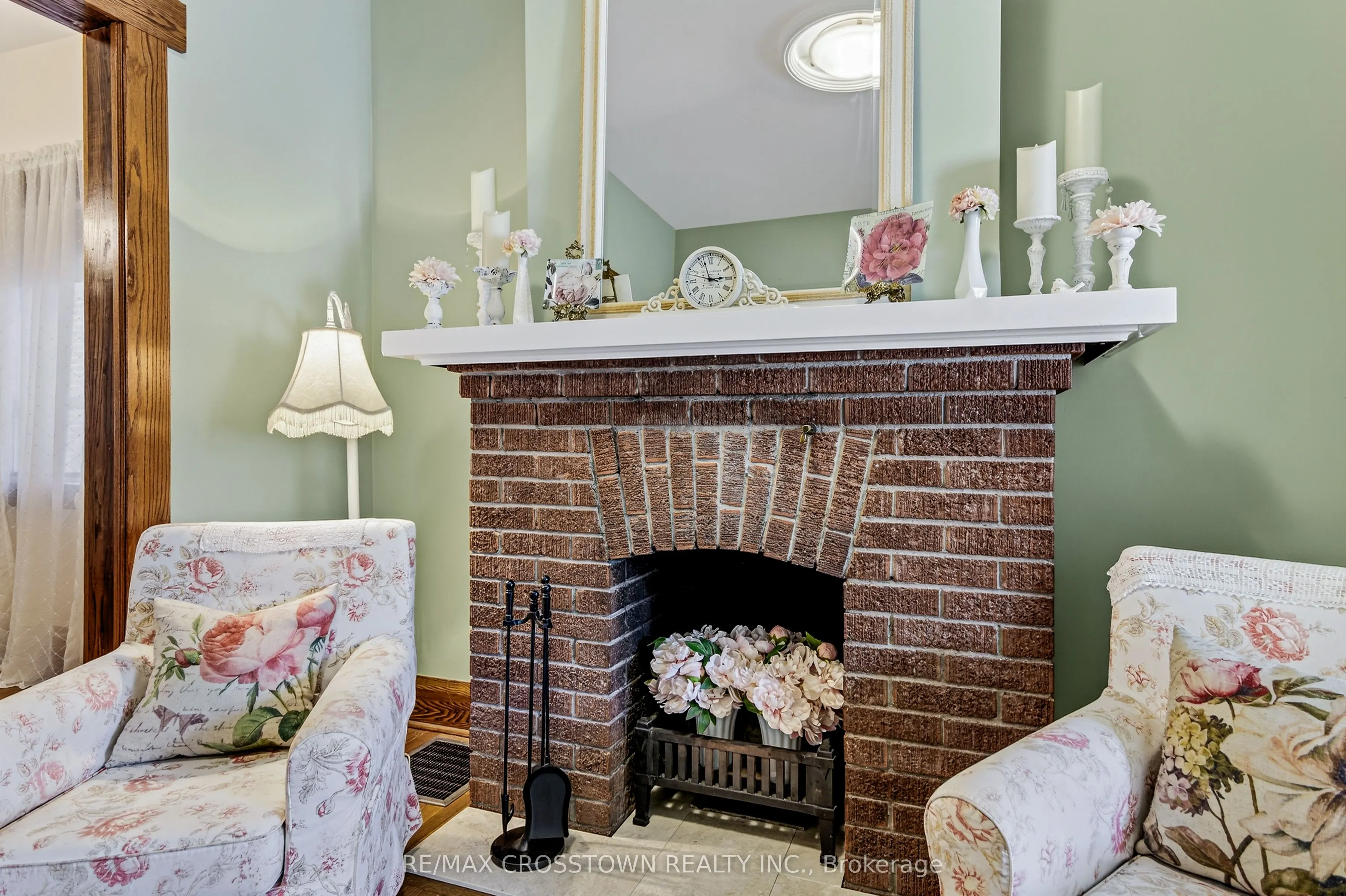 311 Chisholm Avenue