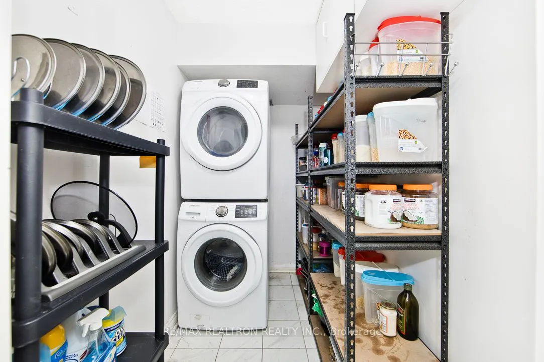 25 Bamburgh Circle, #1133