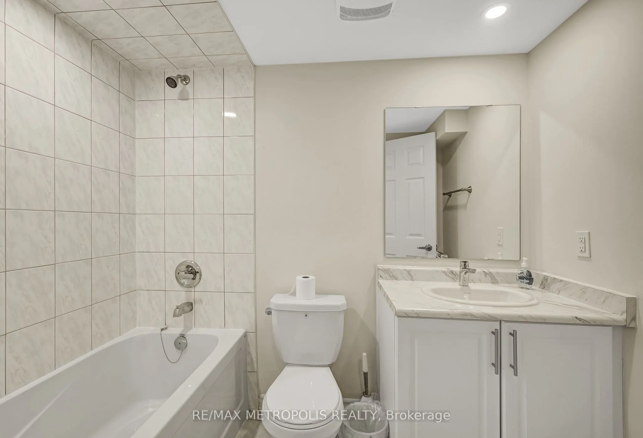 15 Douglas Kemp Crescent