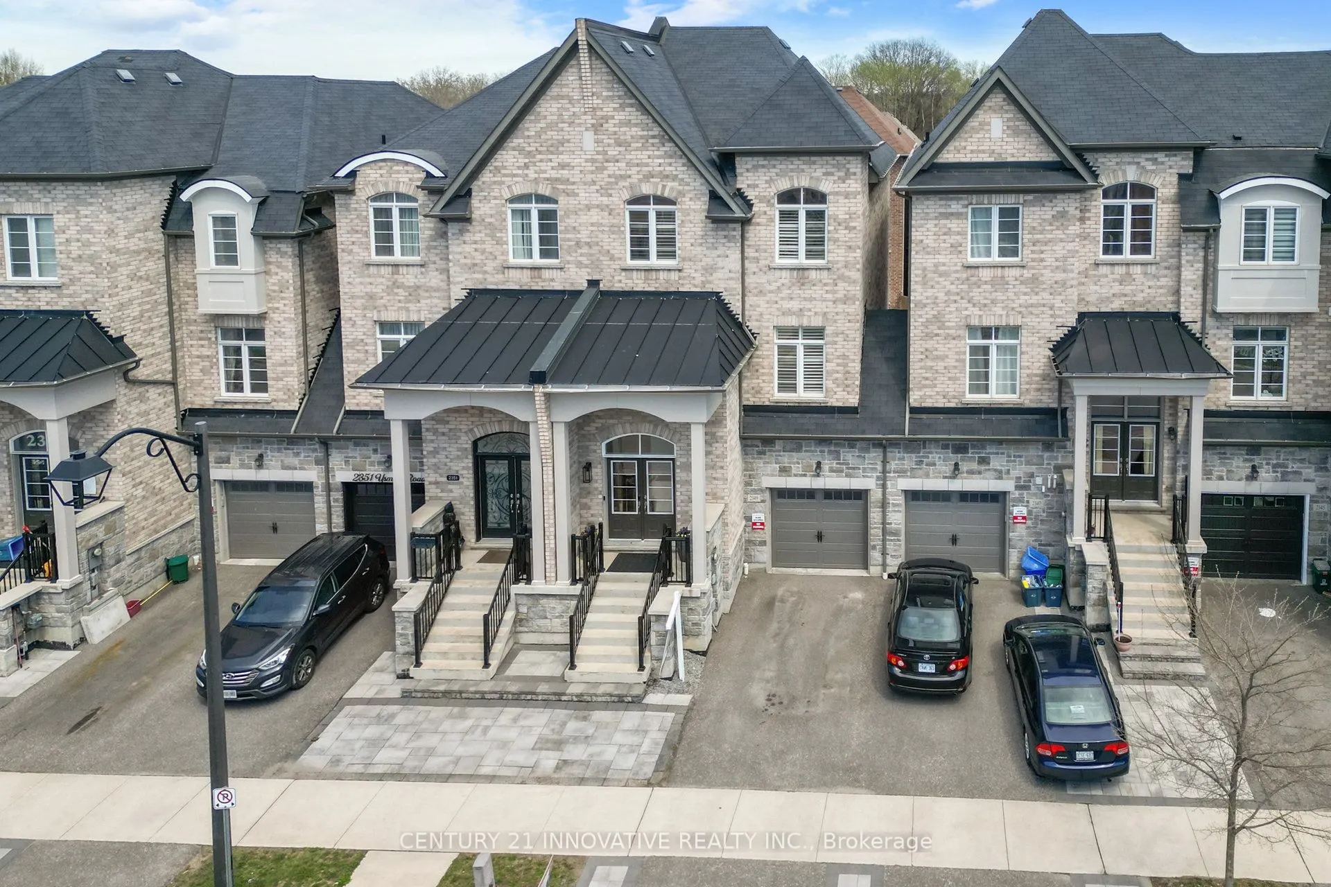 2349 Usman Road