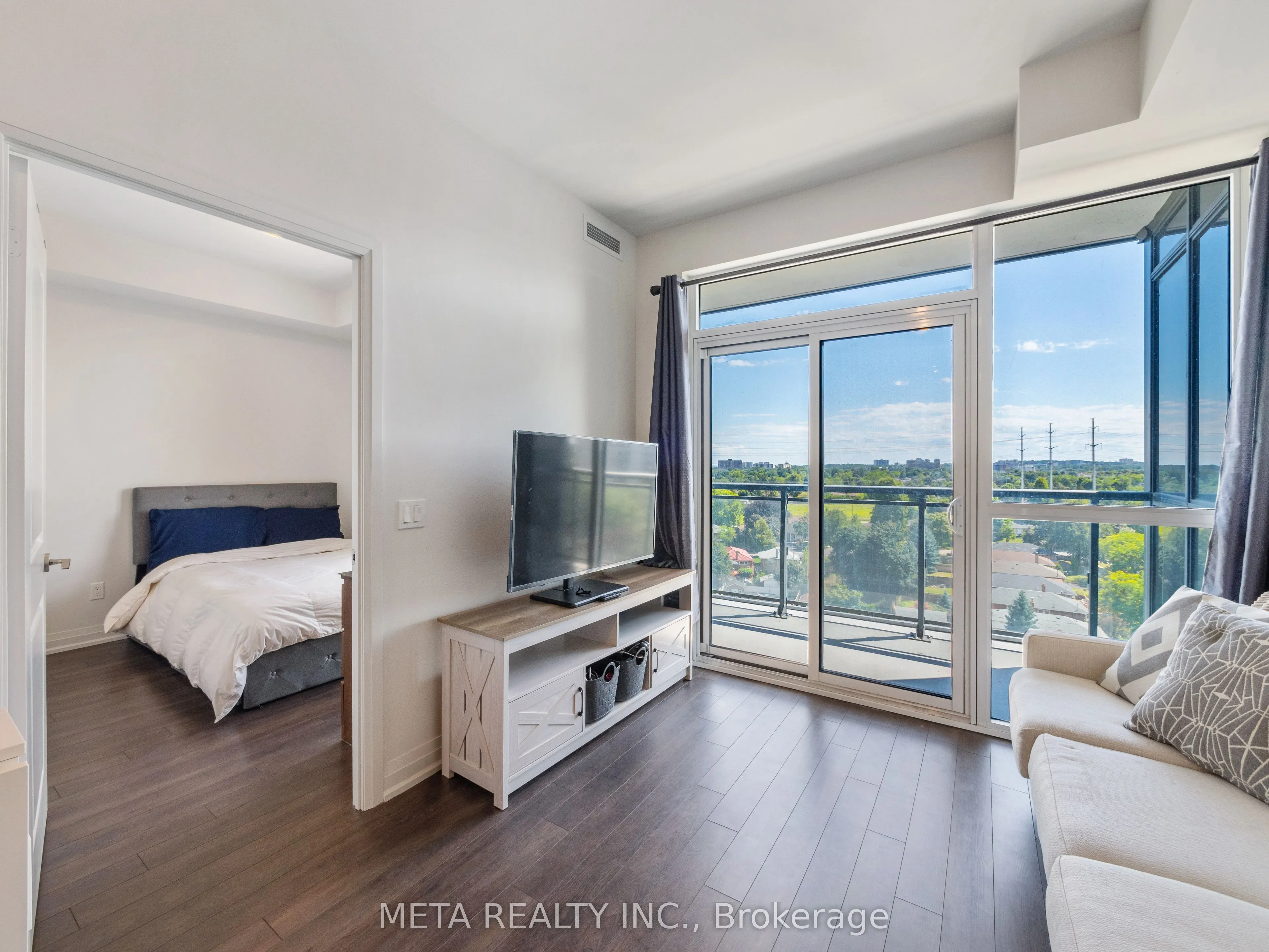 10 Meadowglen Place E, #908