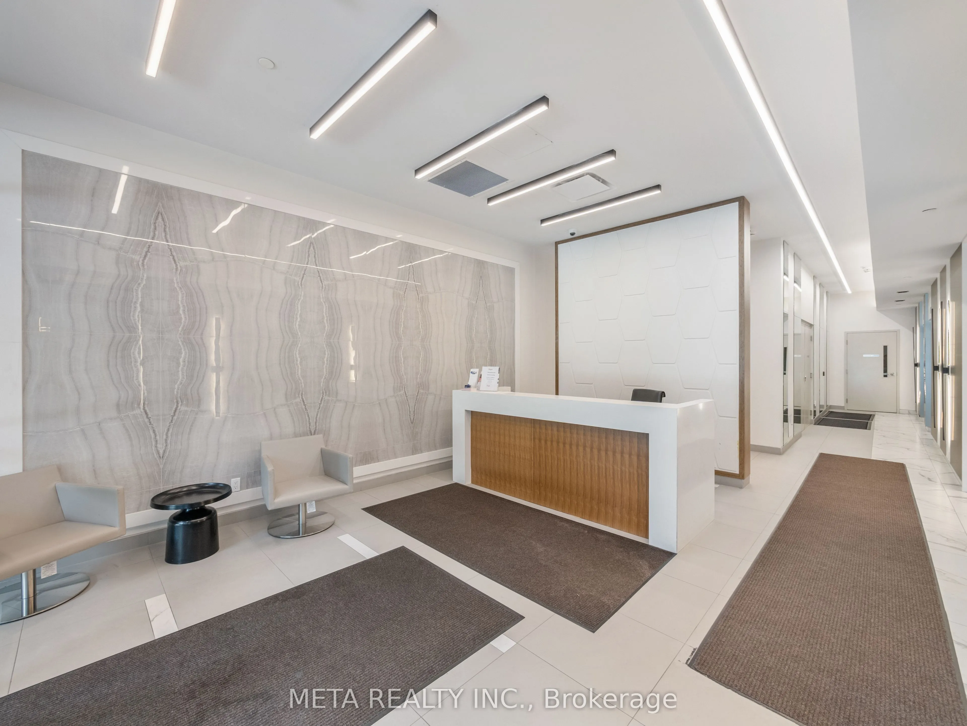 10 Meadowglen Place E, #908