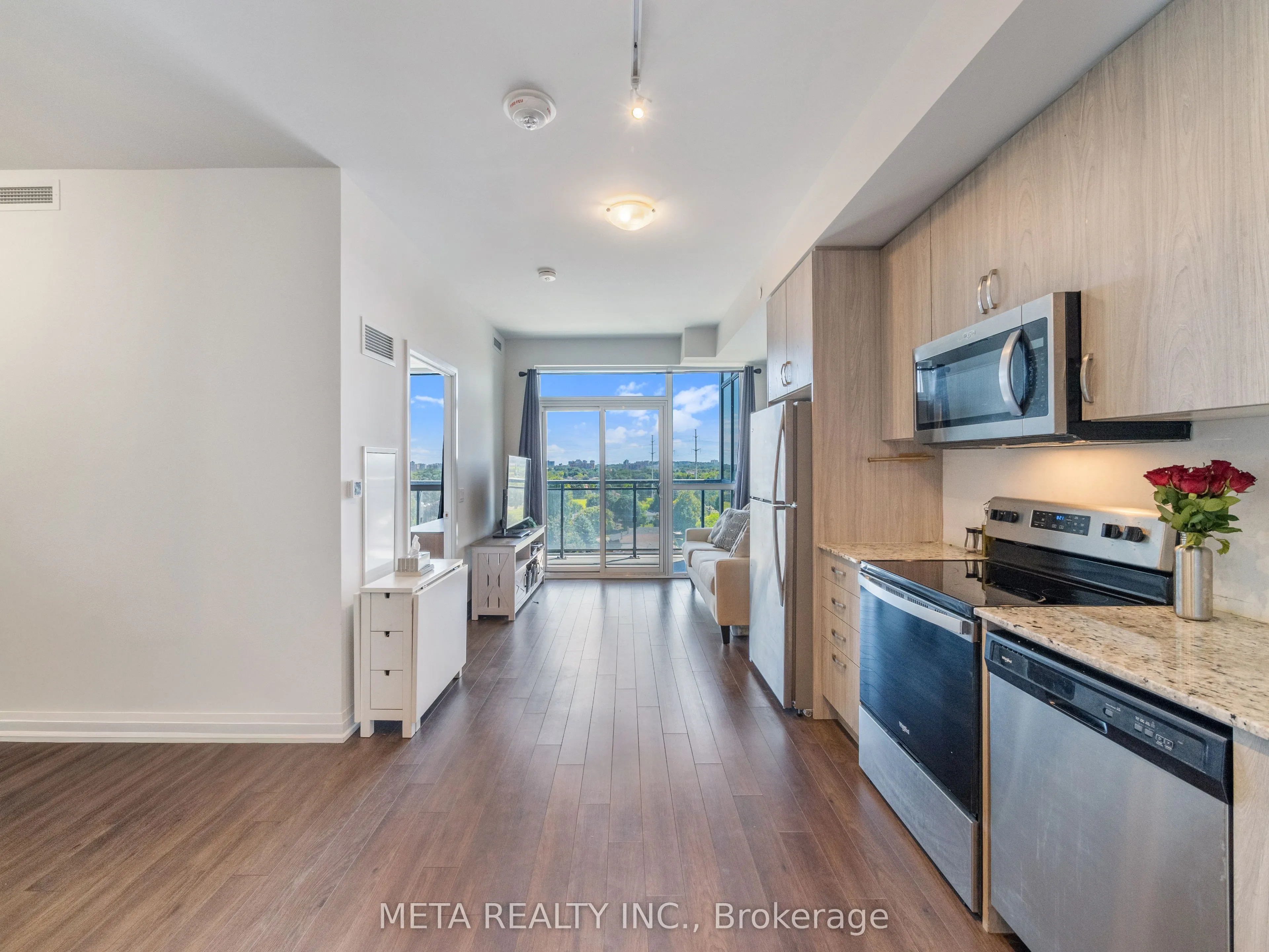10 Meadowglen Place E, #908