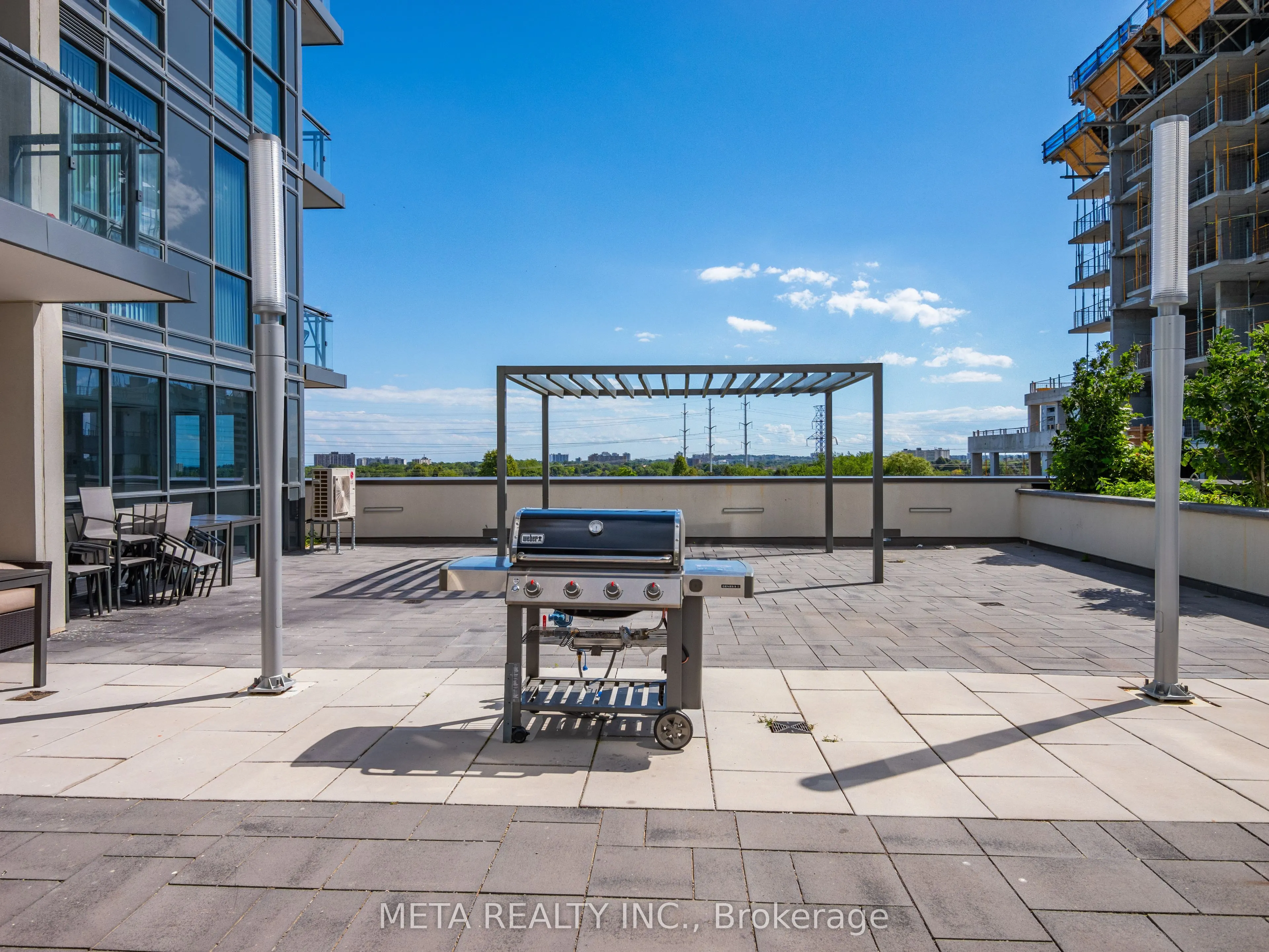10 Meadowglen Place E, #908