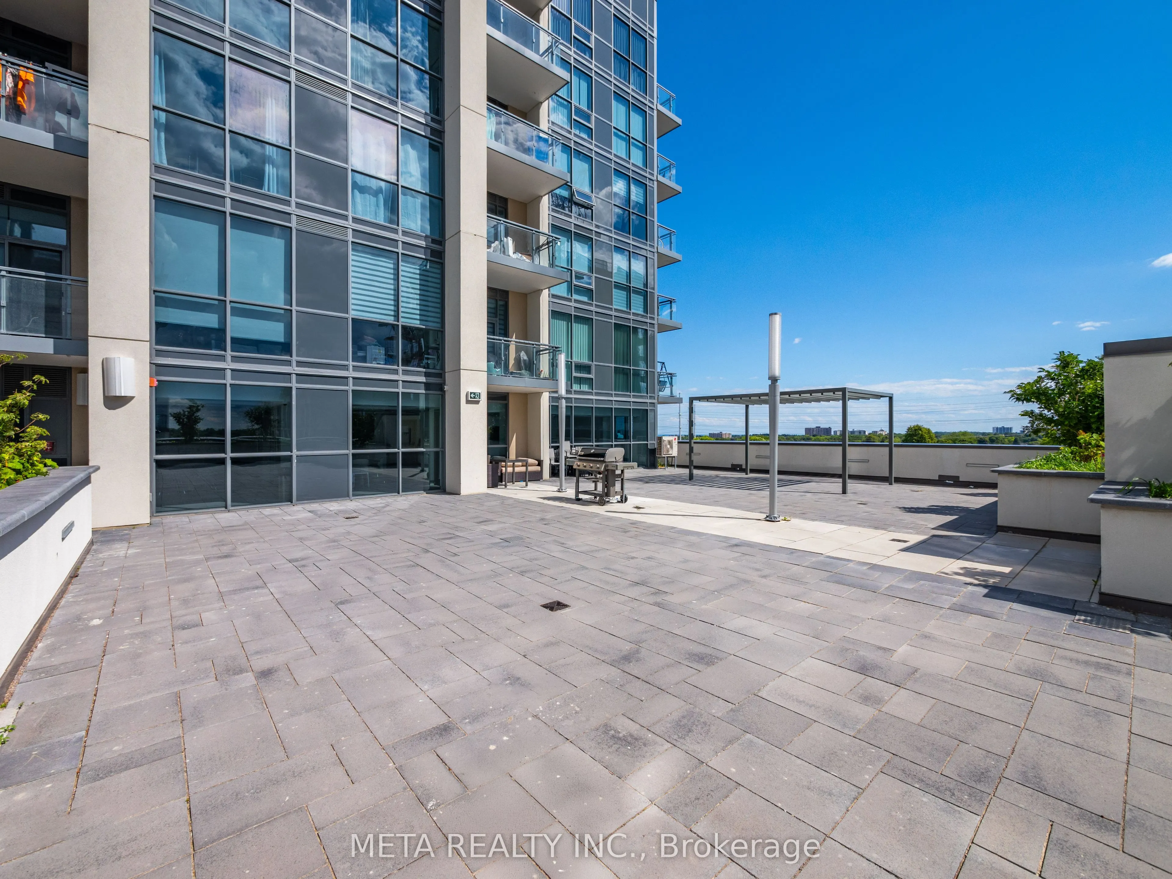 10 Meadowglen Place E, #908