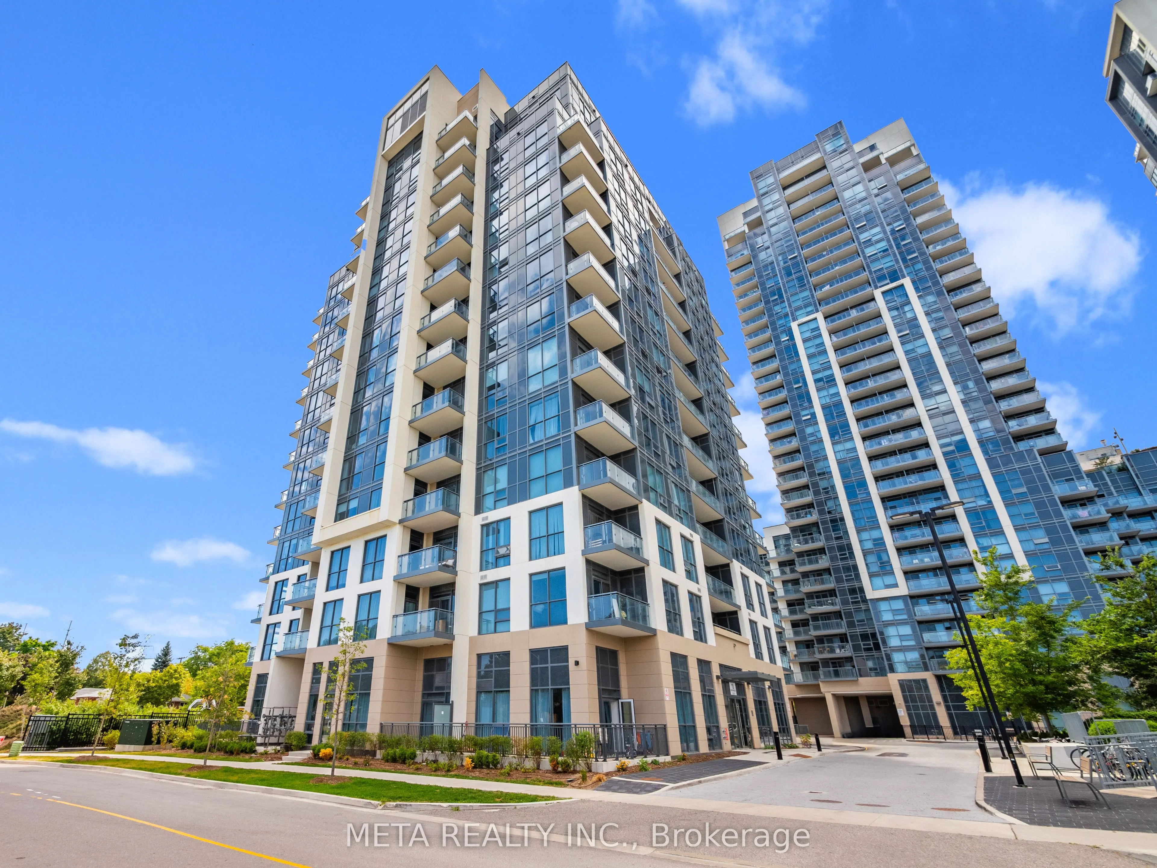 10 Meadowglen Place E, #908