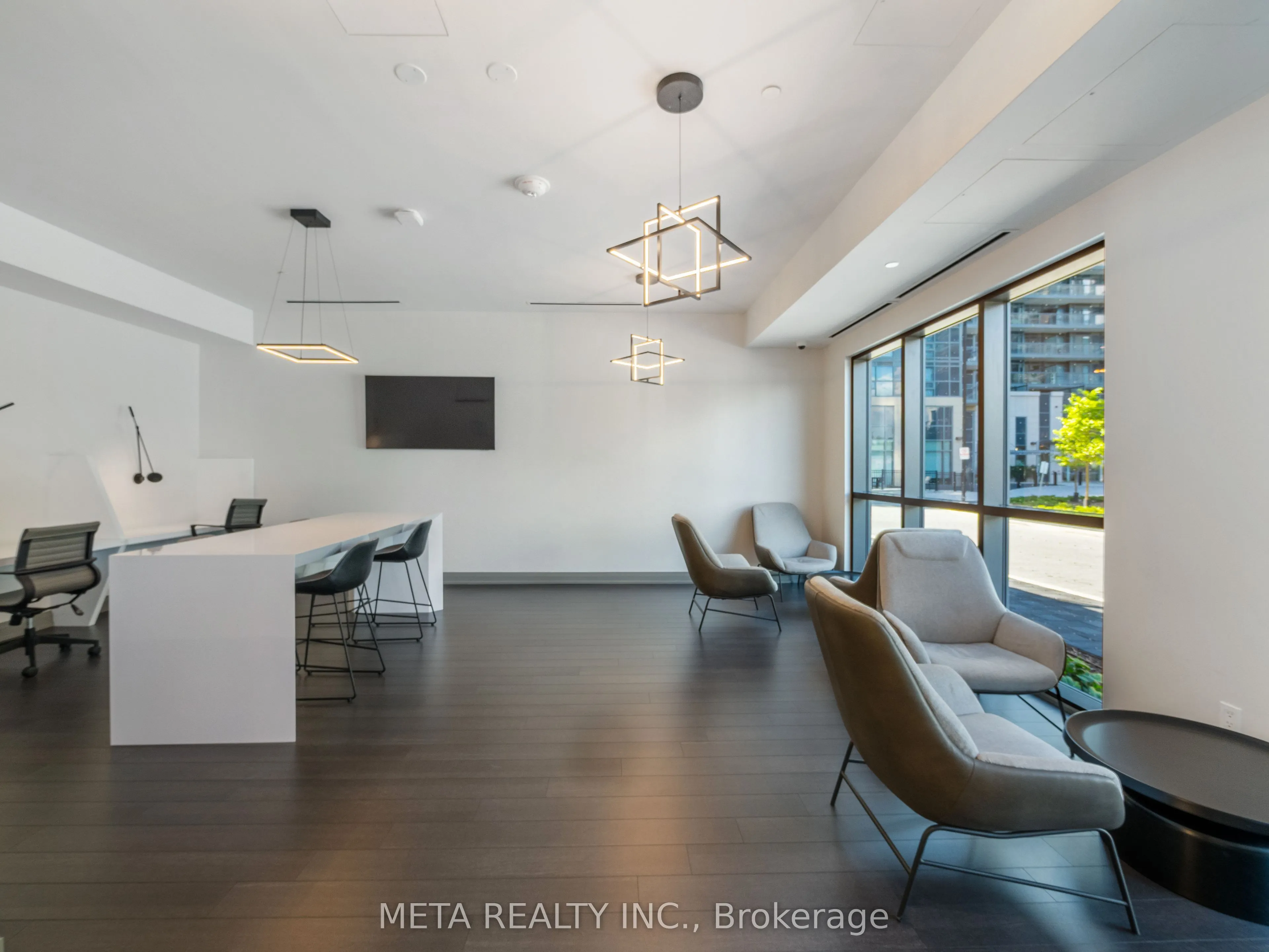 10 Meadowglen Place E, #908