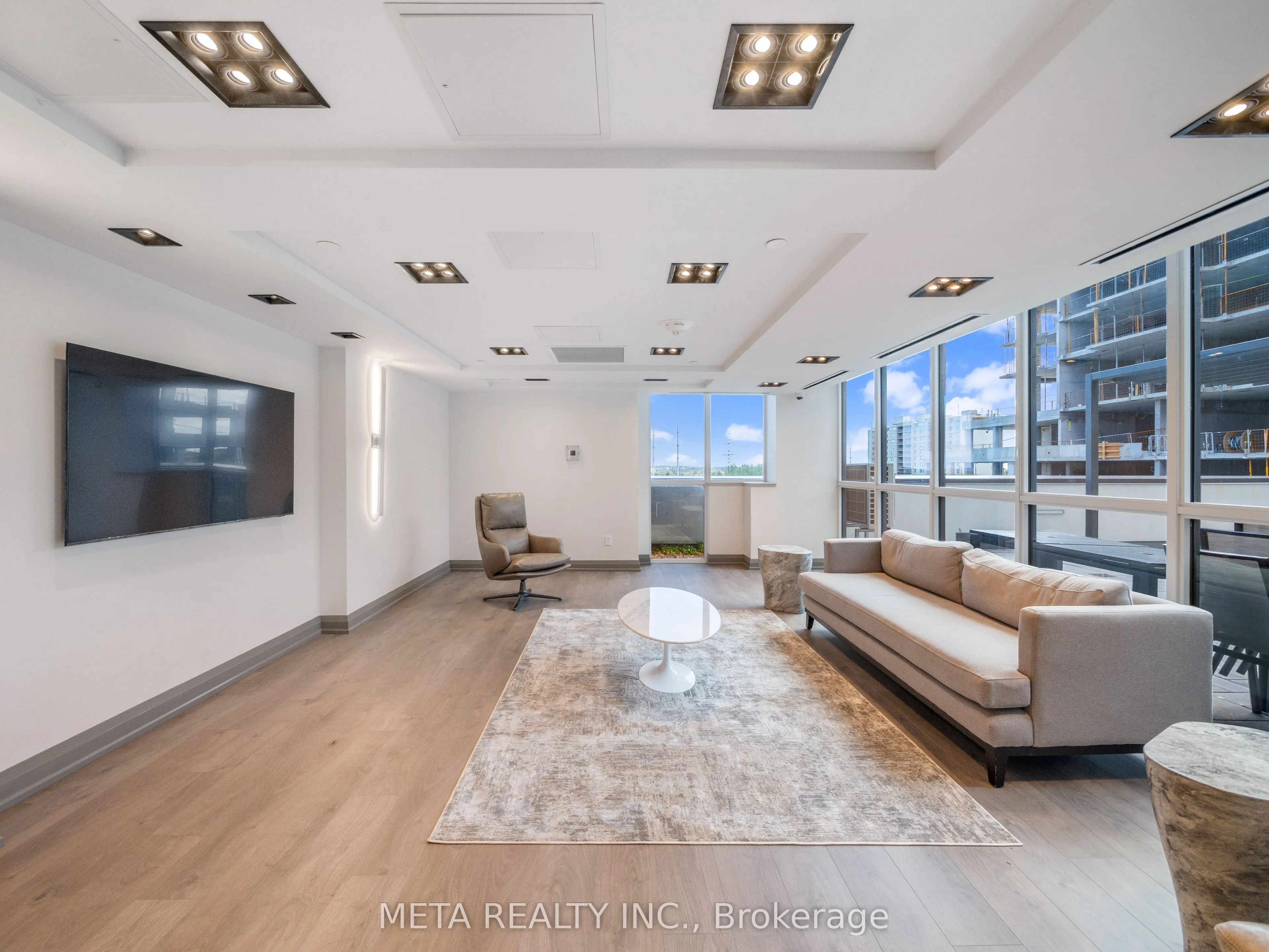 10 Meadowglen Place E, #908