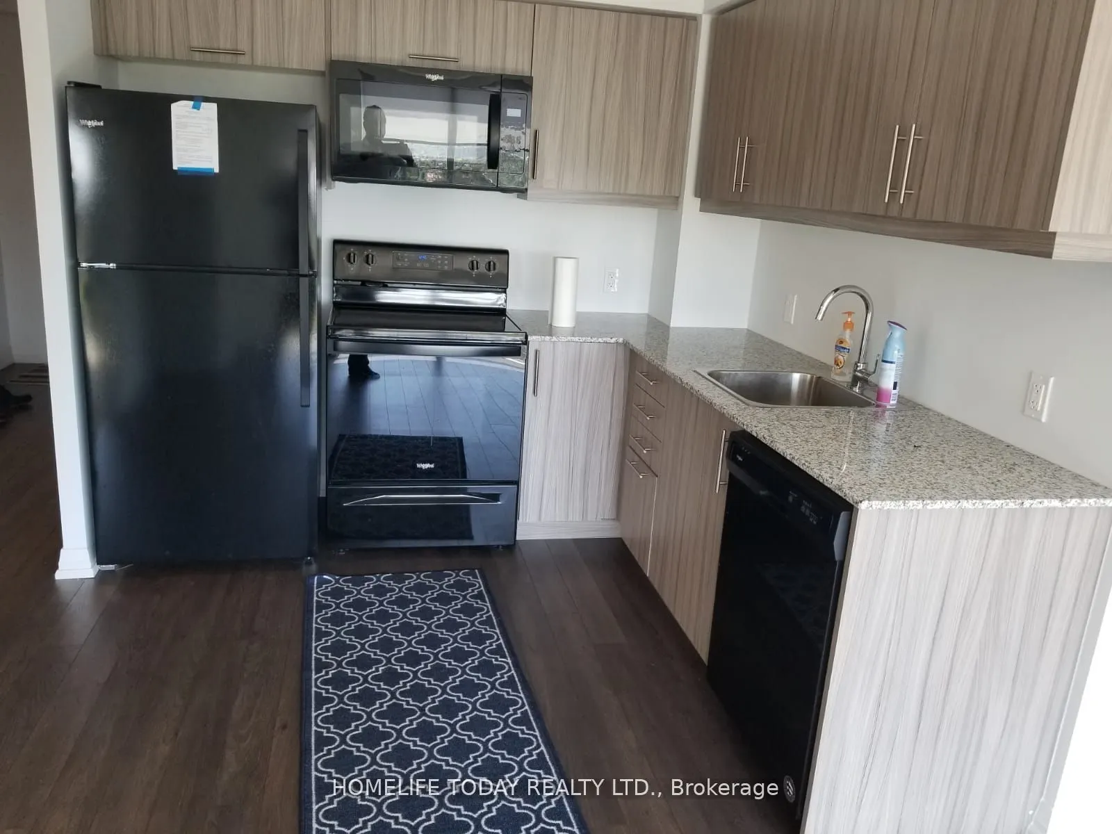 30 Meadowglen Place, #2010