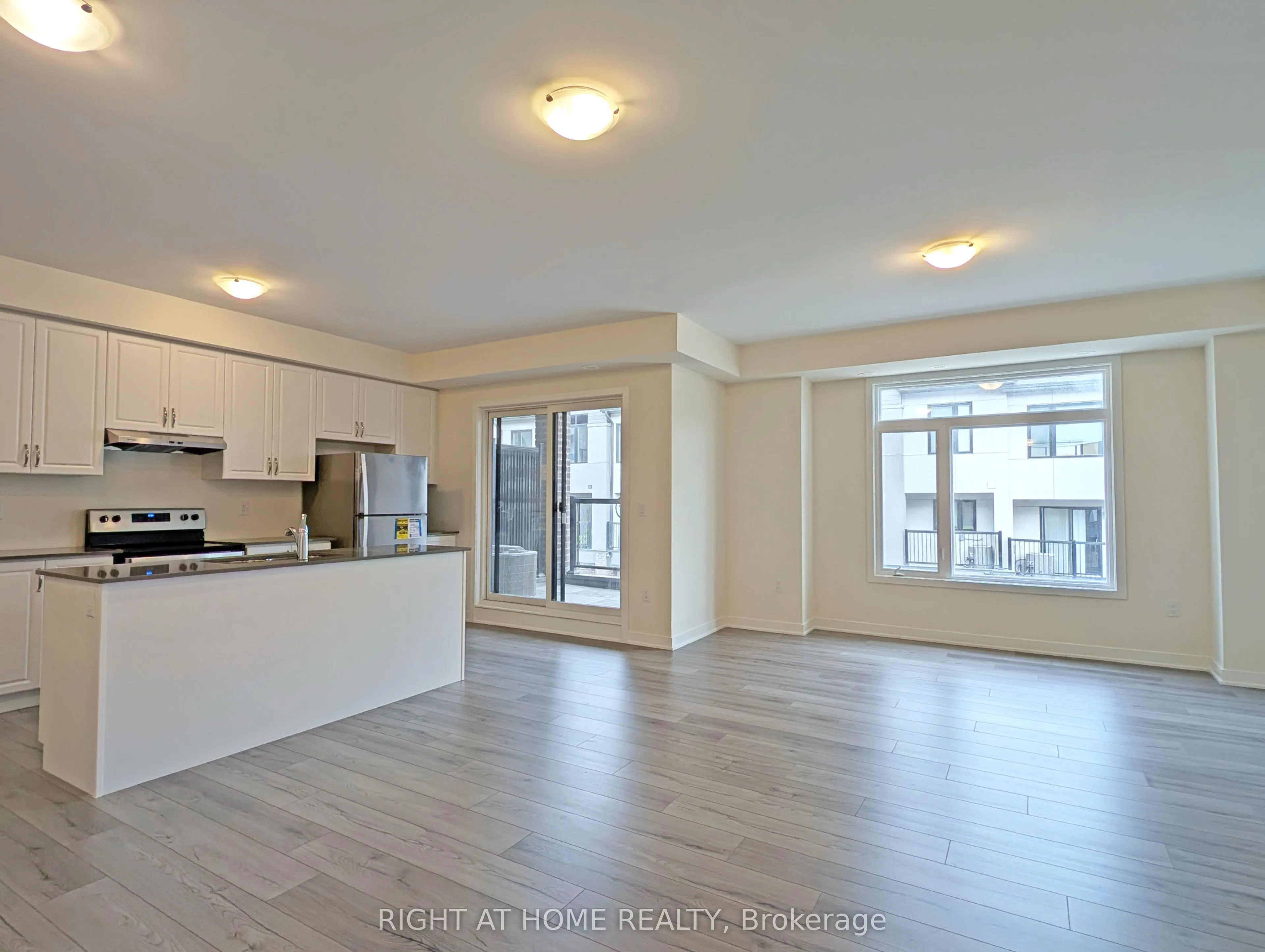 1695 Dersan Street, #1416