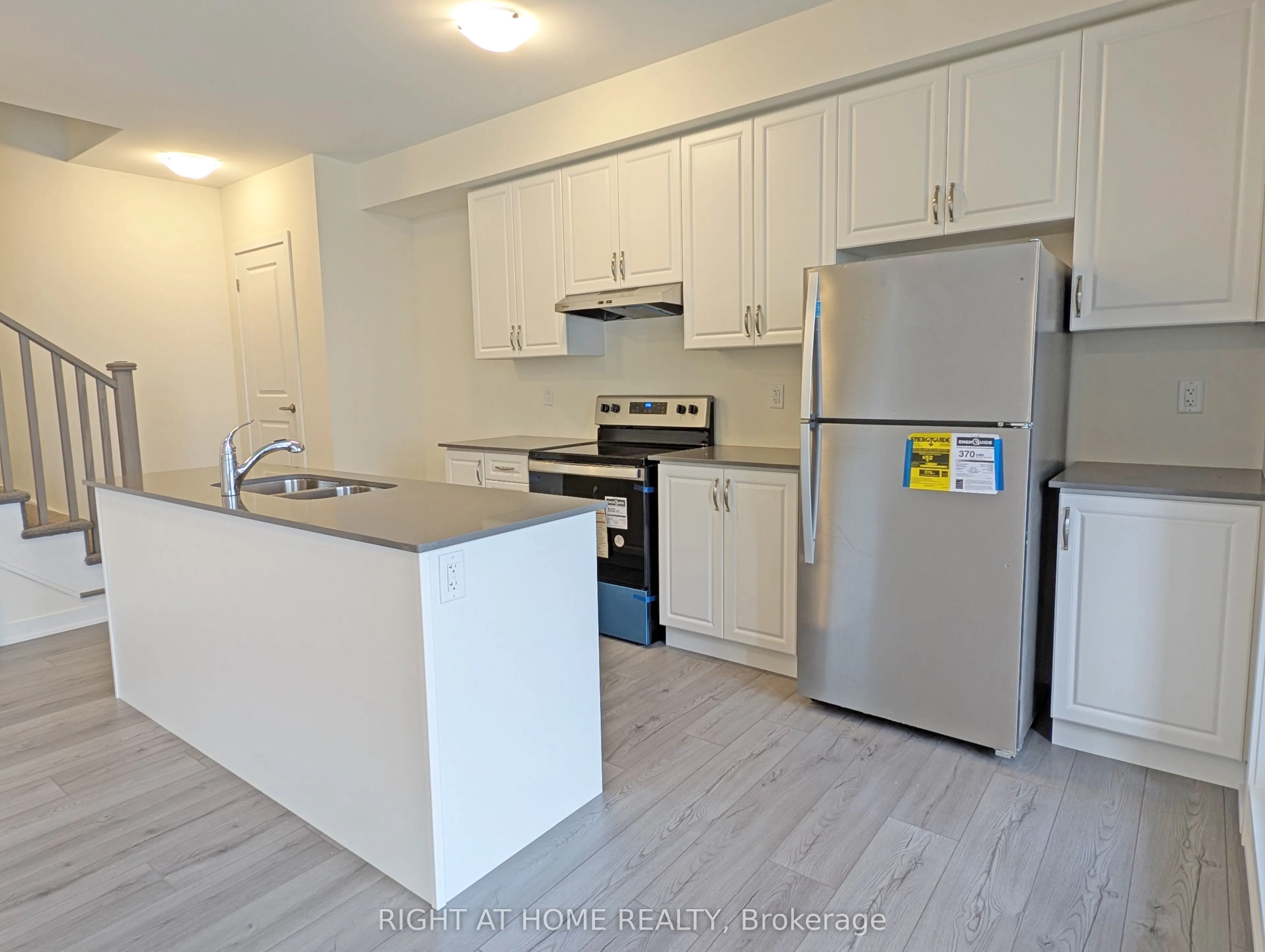 1695 Dersan Street, #1416