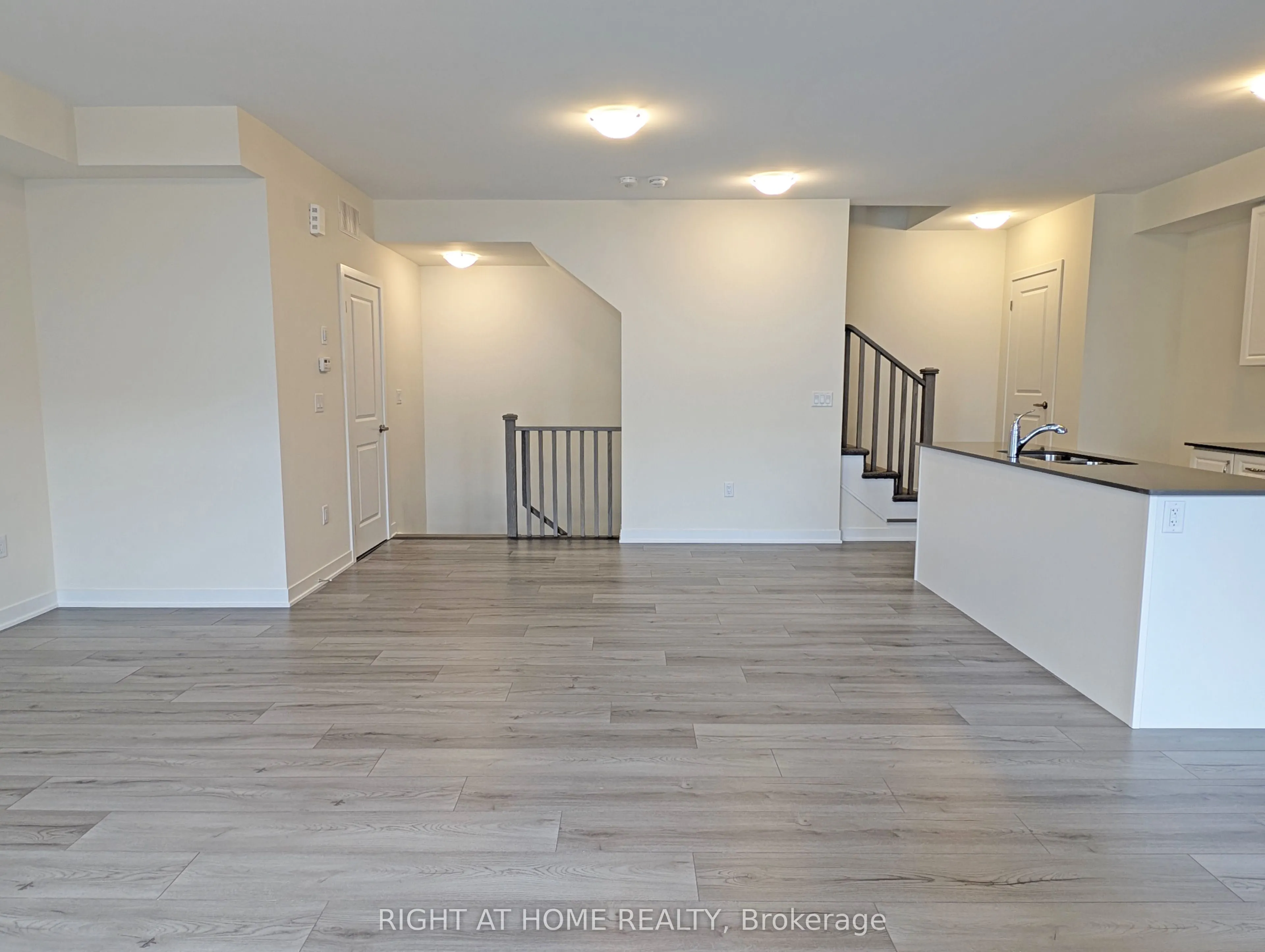 1695 Dersan Street, #1416