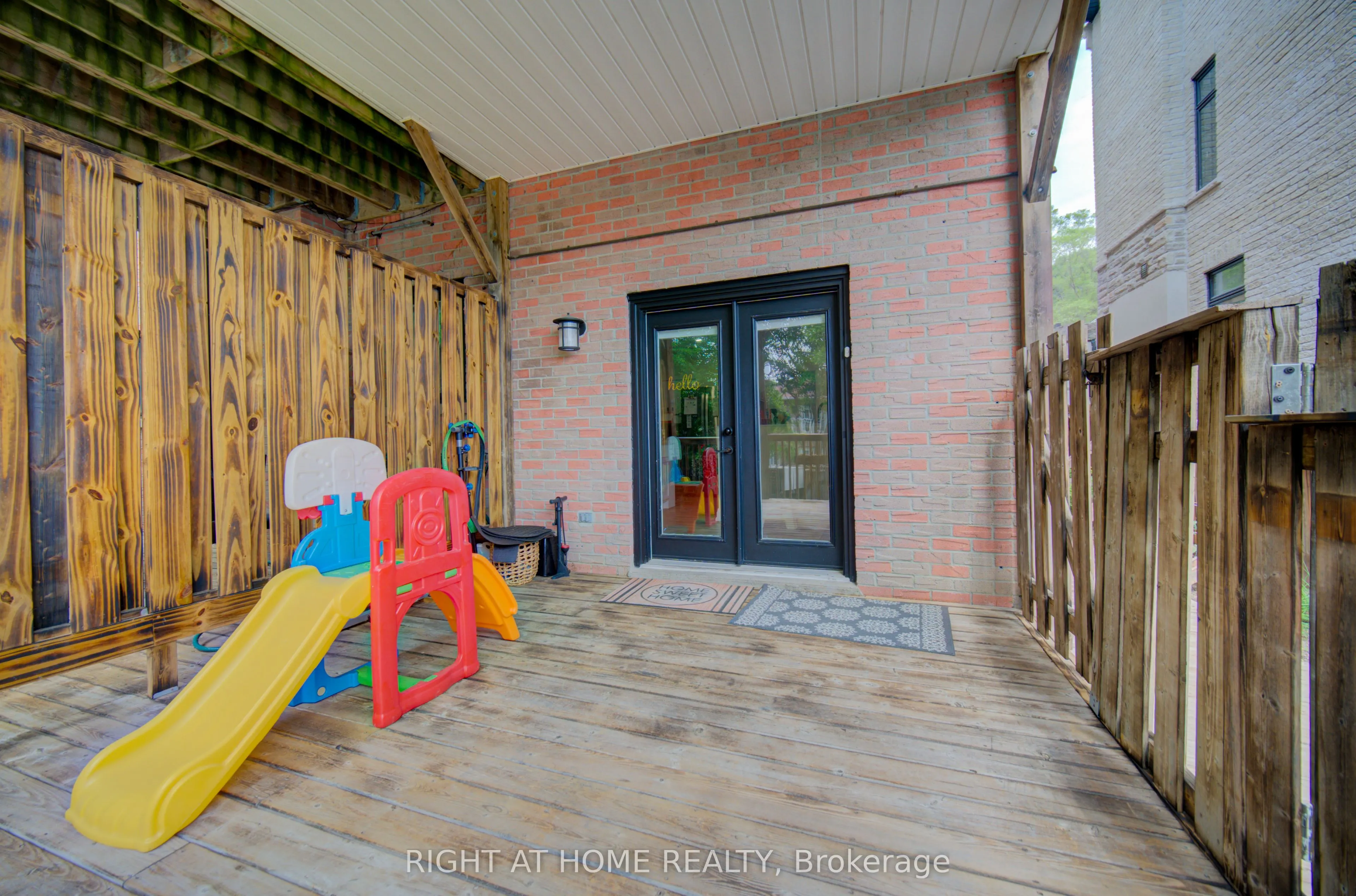 1482 Old Forest Road